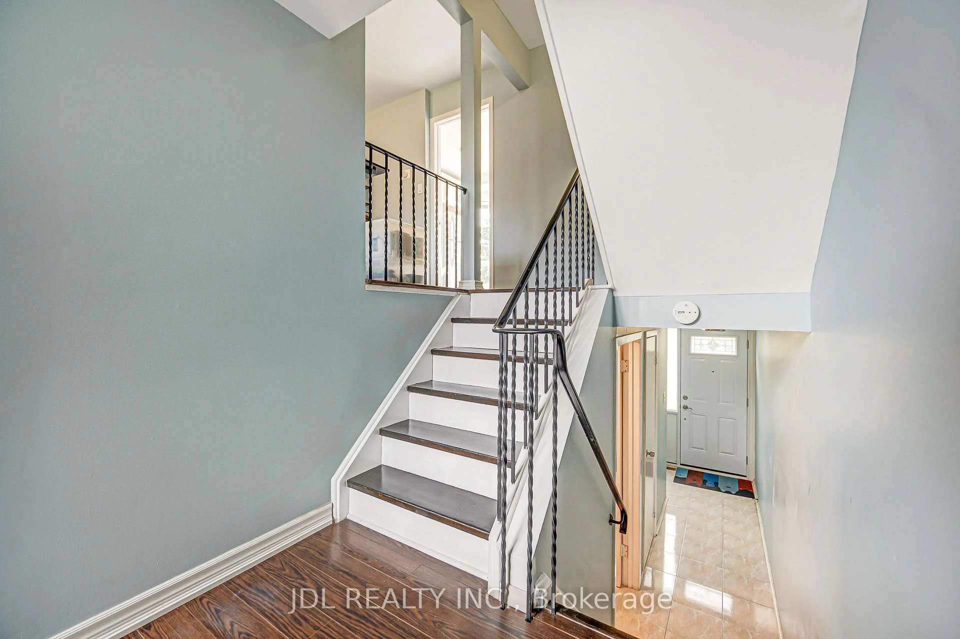 Photo 17 of Unit 33, 100 Bridletowne Circle, Scarborough, L'Amoreaux — HOMEH