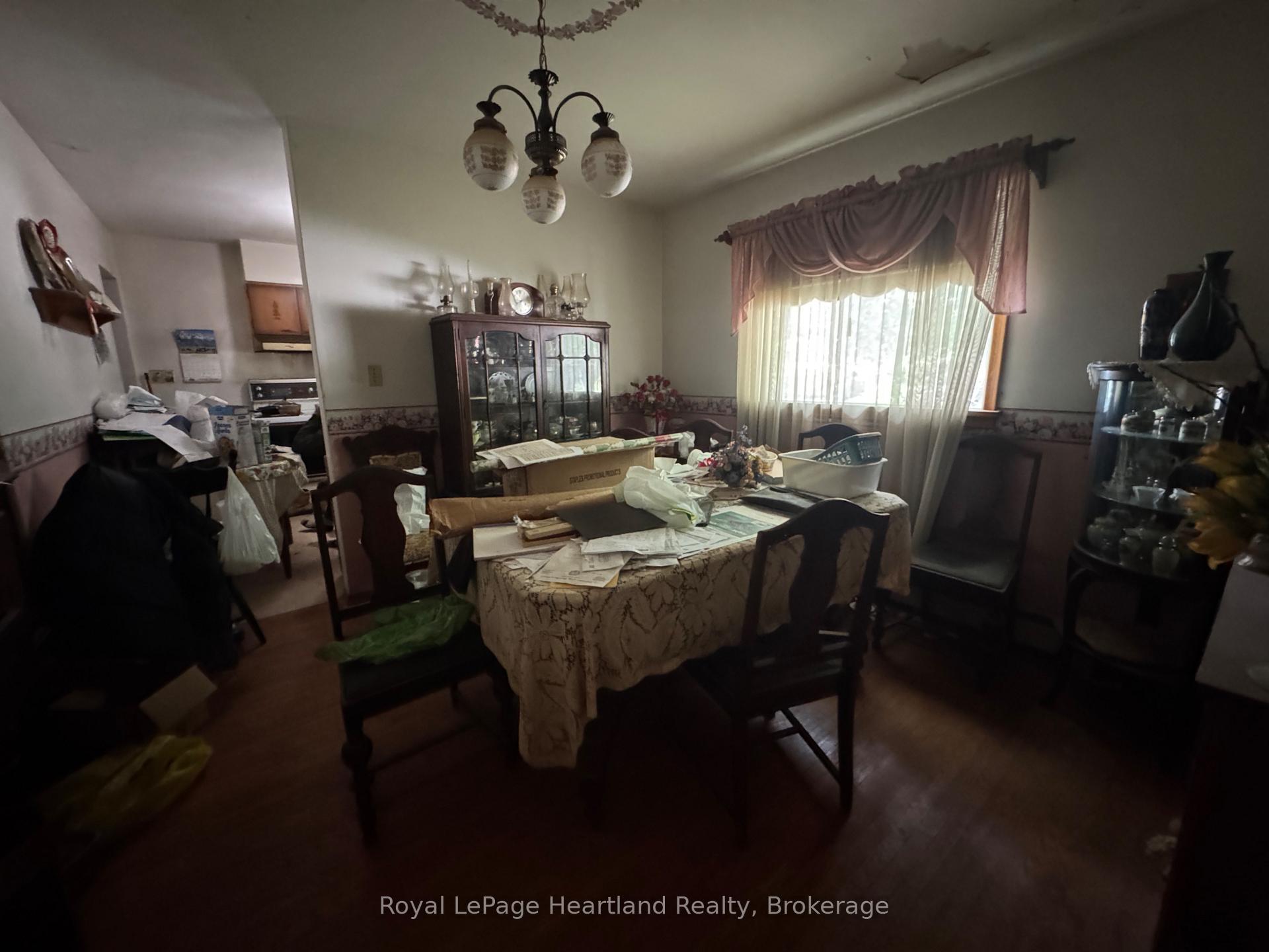 Photo 9 of 2021 Princess Street N, Howick — HOMEH
