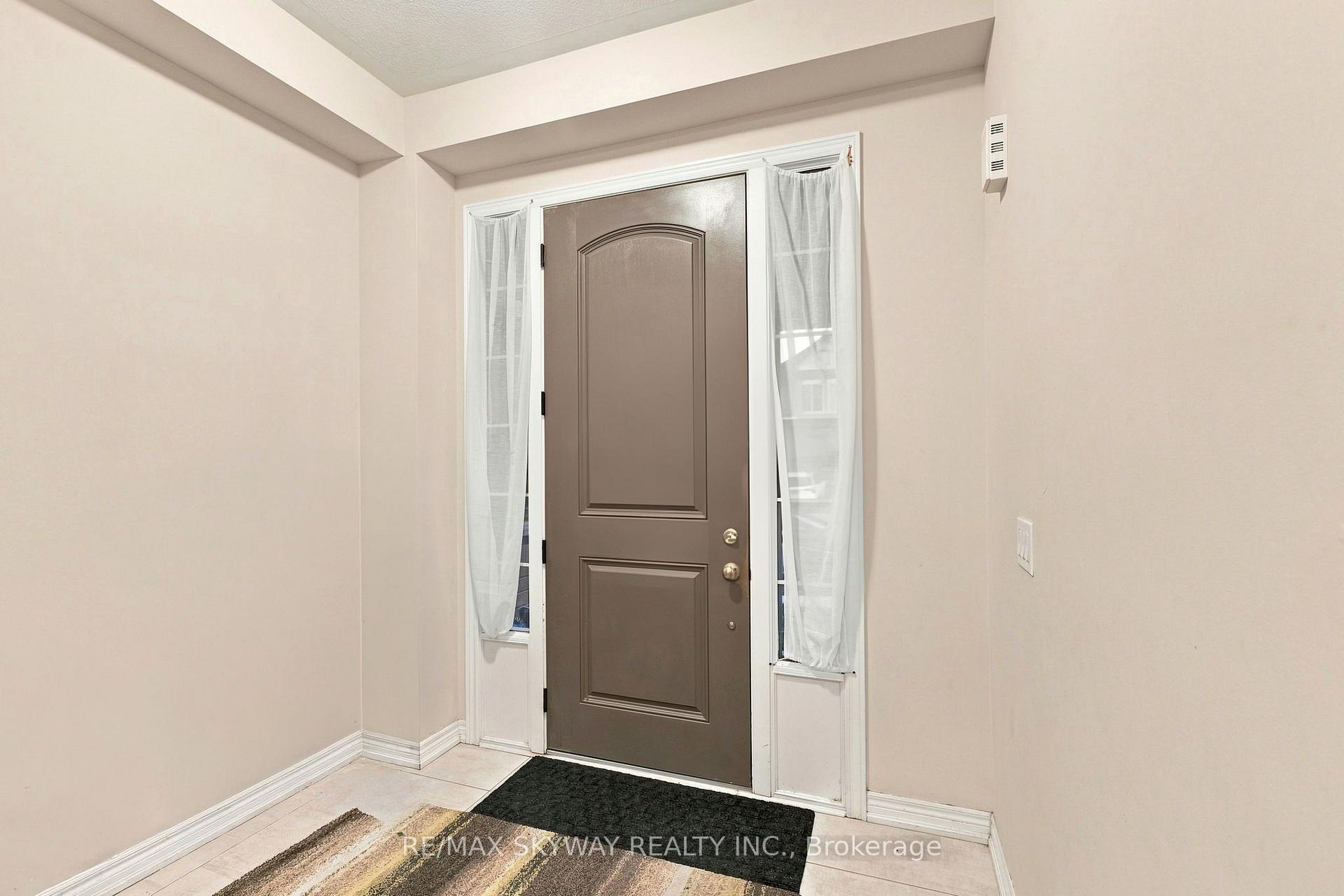 Photo 9 of 5 Gloria Street N, Kitchener, Huron Park — HOMEH