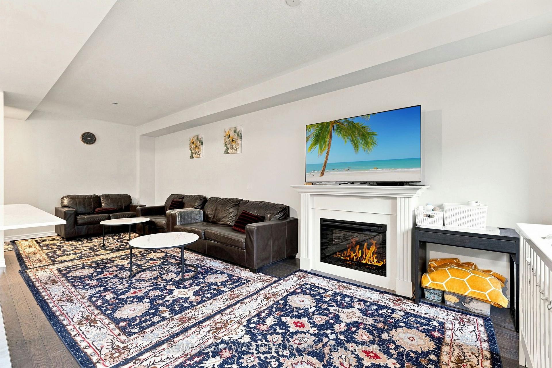 Photo 14 of 5 Gloria Street N, Kitchener, Huron Park — HOMEH