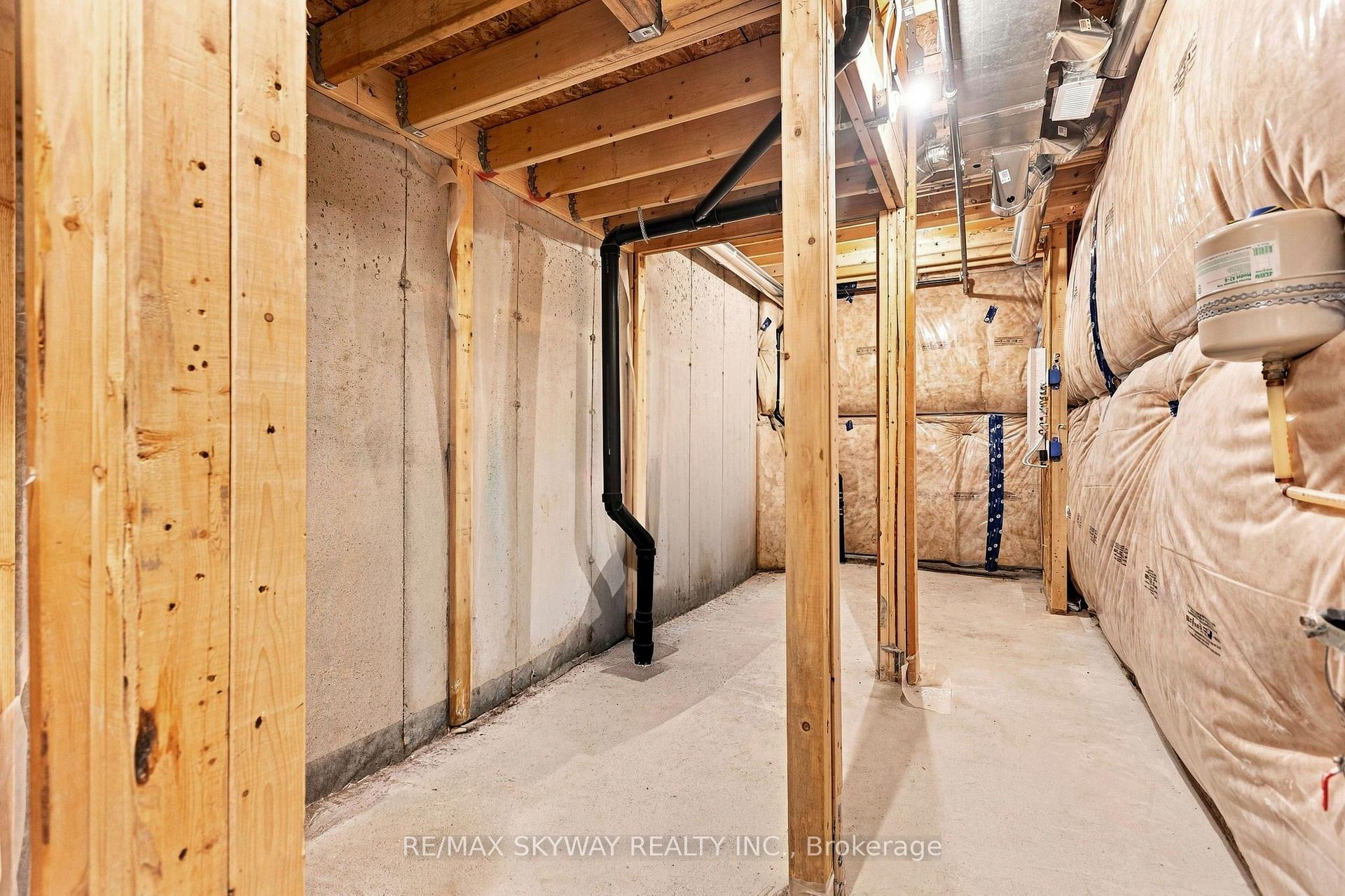 Photo 40 of 5 Gloria Street N, Kitchener, Huron Park — HOMEH