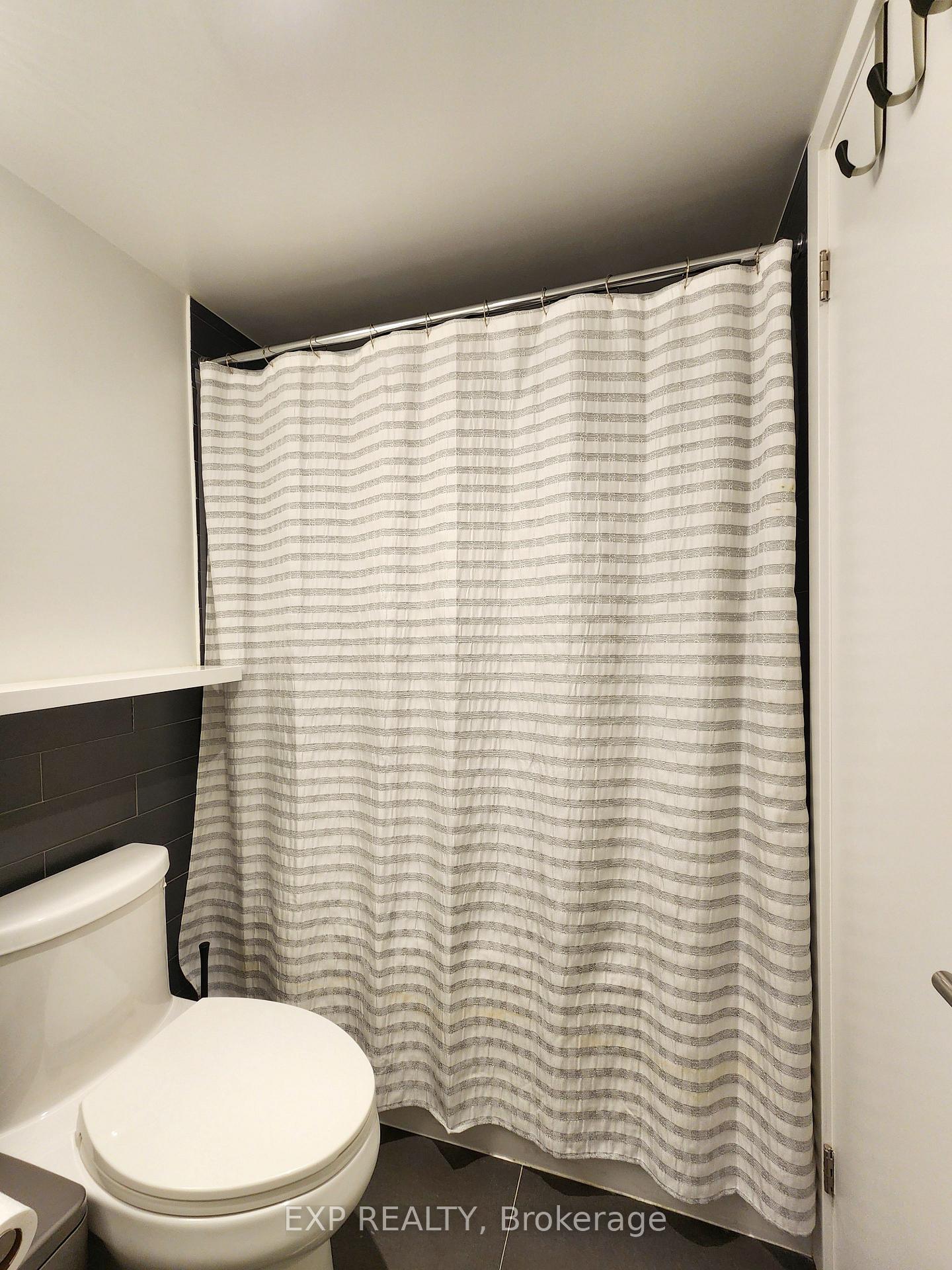 Photo 13 of Unit 7, 106 Varna Drive, Toronto, Englemount-Lawrence — HOMEH