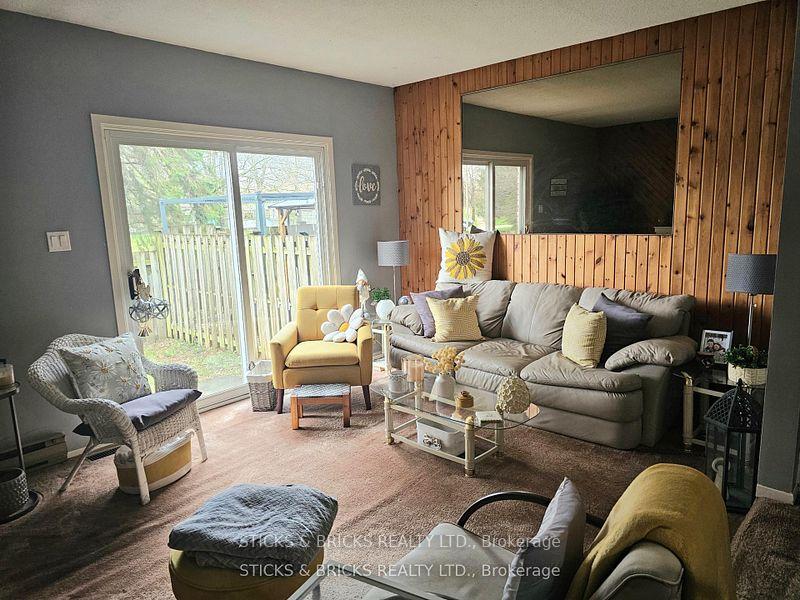 Photo 5 of Unit 1, 5815 Swayze Drive, Niagara Falls, Church's Lane — HOMEH