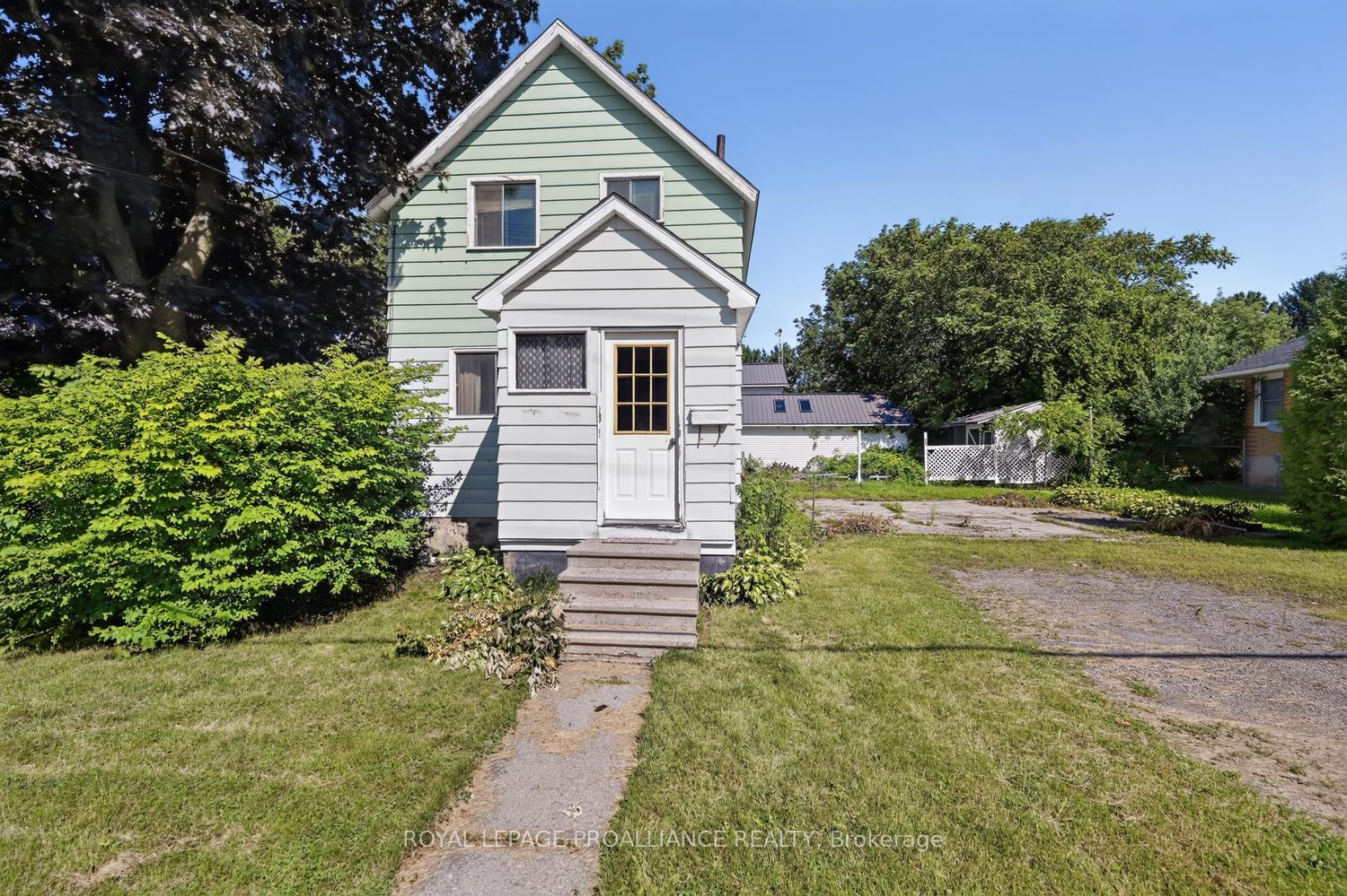Photo 1 of 300 Park Street E, Prescott, Prescott — HOMEH