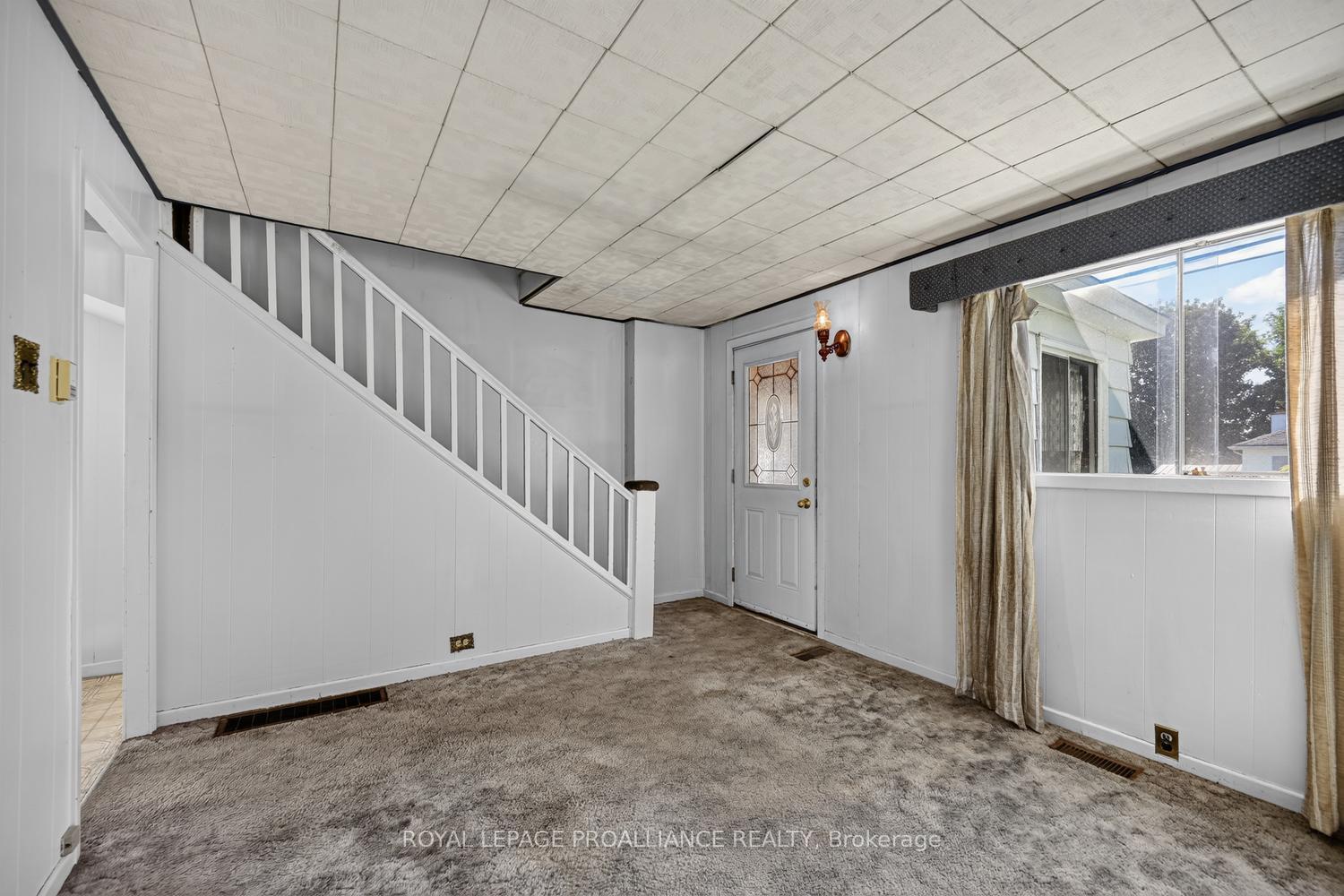 Photo 4 of 300 Park Street E, Prescott, Prescott — HOMEH