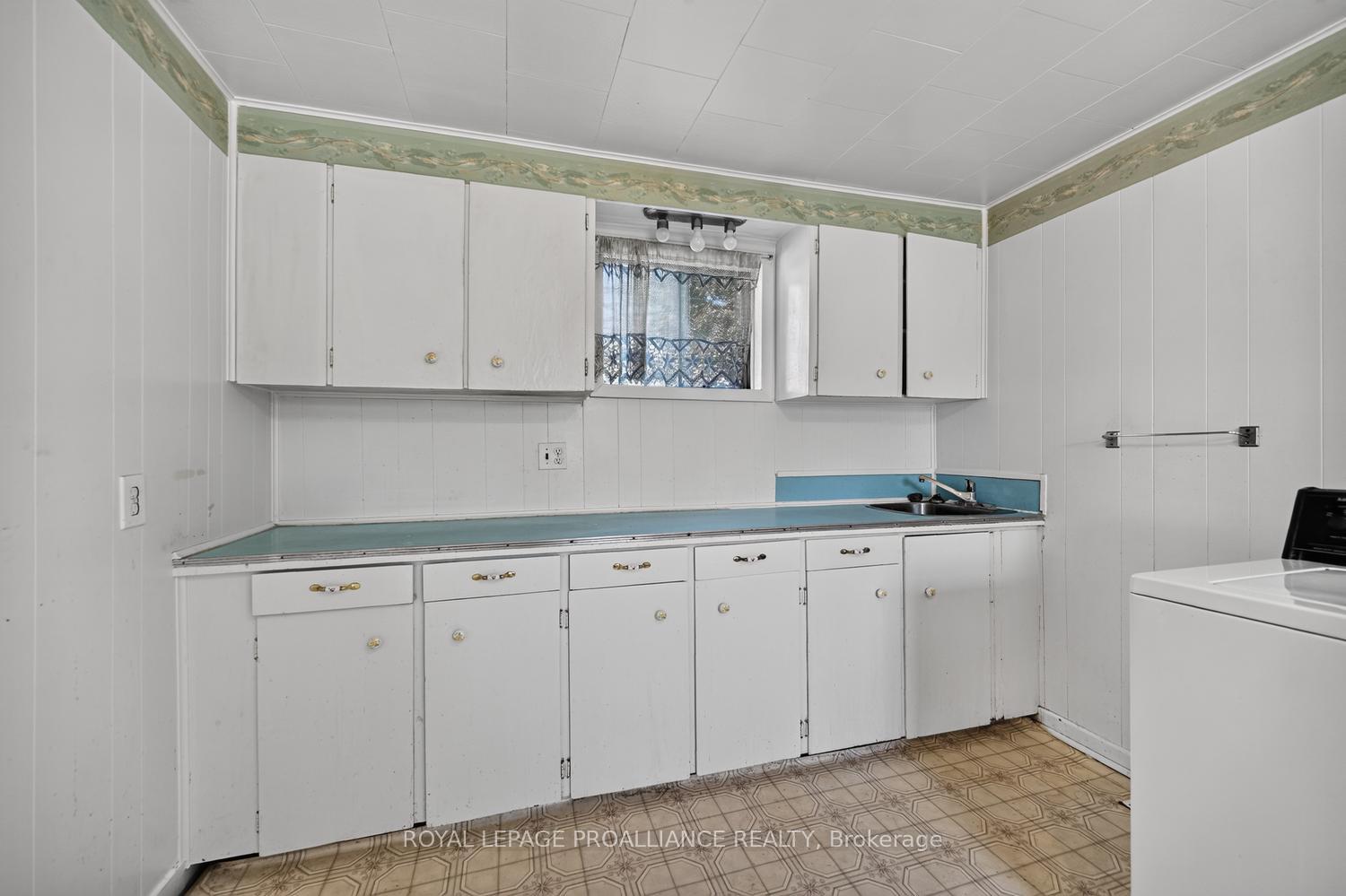 Photo 5 of 300 Park Street E, Prescott, Prescott — HOMEH
