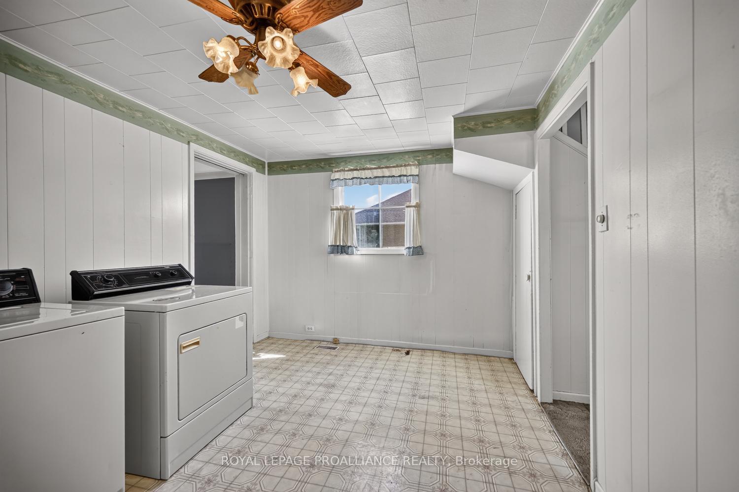 Photo 7 of 300 Park Street E, Prescott, Prescott — HOMEH