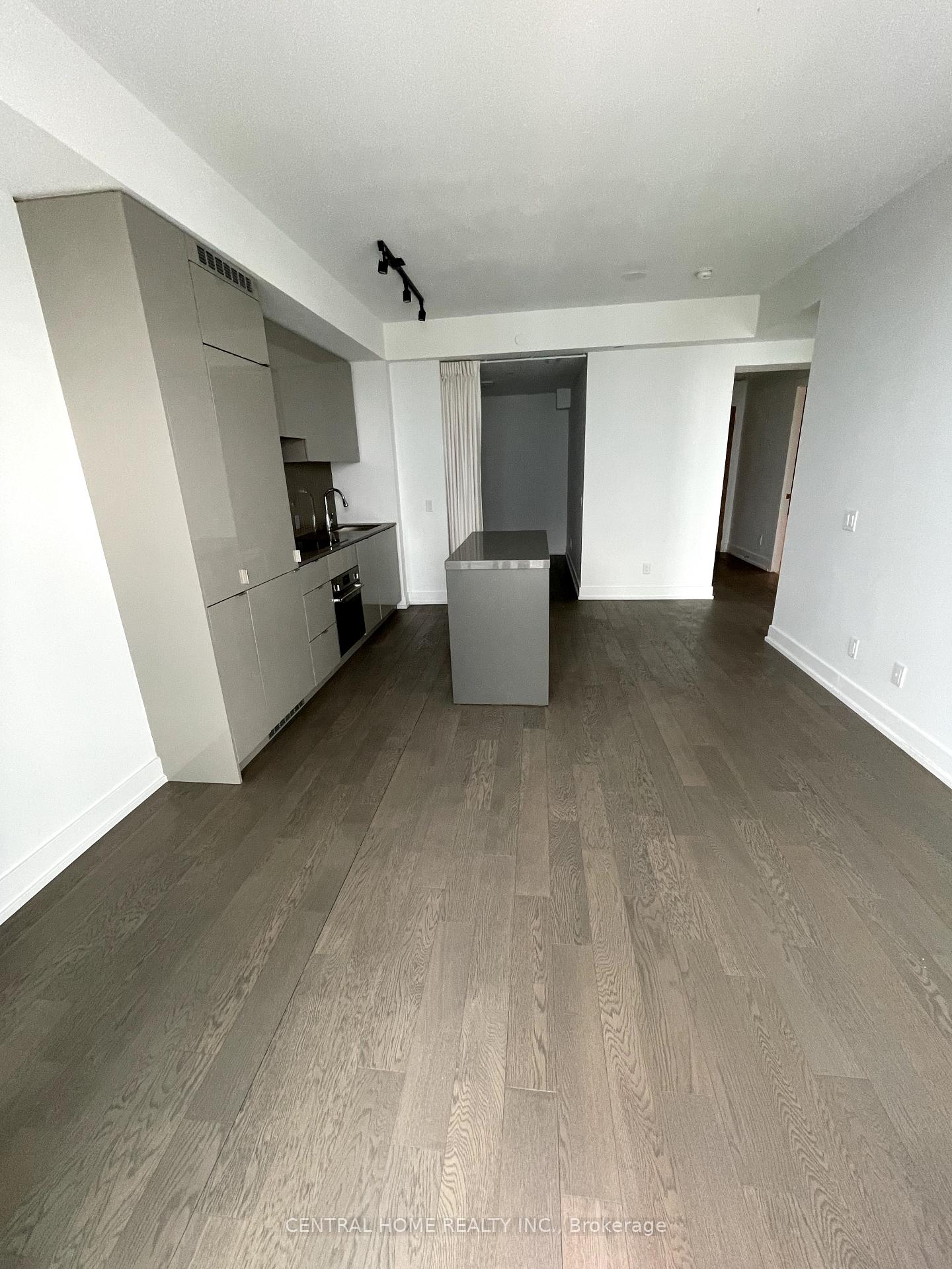 Photo 5 of Unit 4608, 7 Grenville Street, Toronto, Bay Street Corridor — HOMEH
