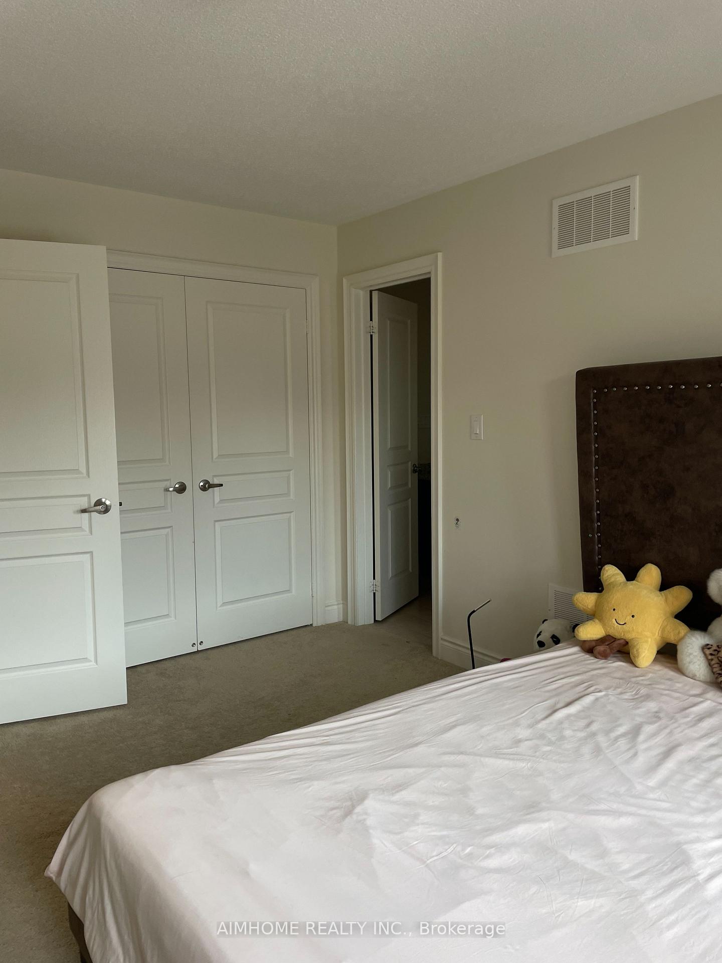 Photo 5 of Unit #2, 403 Grindstone Trail, Oakville, Joshua Meadows — HOMEH