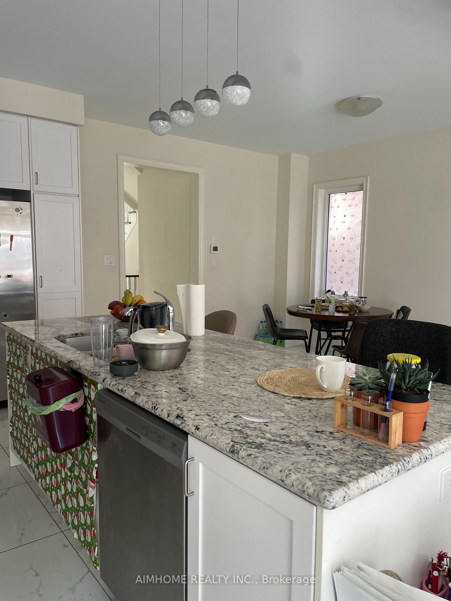 Photo 8 of Unit #2, 403 Grindstone Trail, Oakville, Joshua Meadows — HOMEH