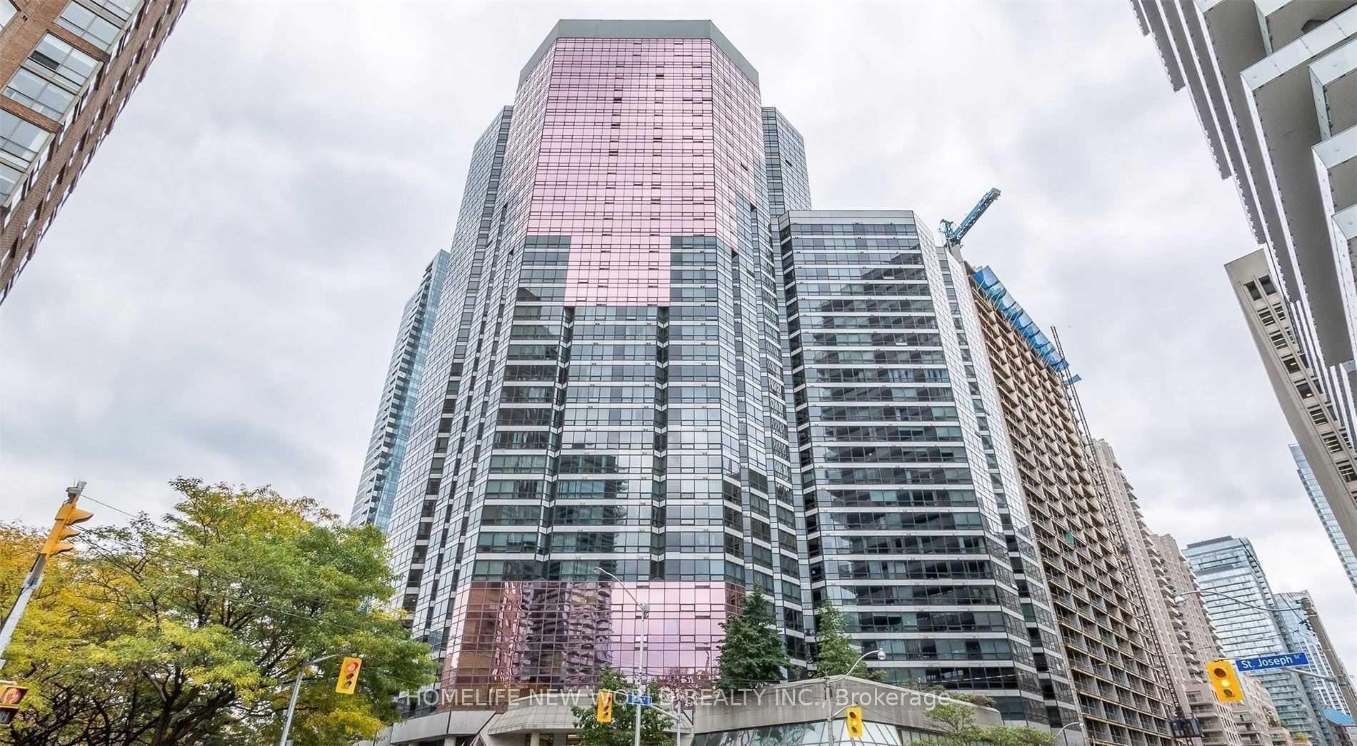 Front of Unit 2409, 1001 Bay Street
