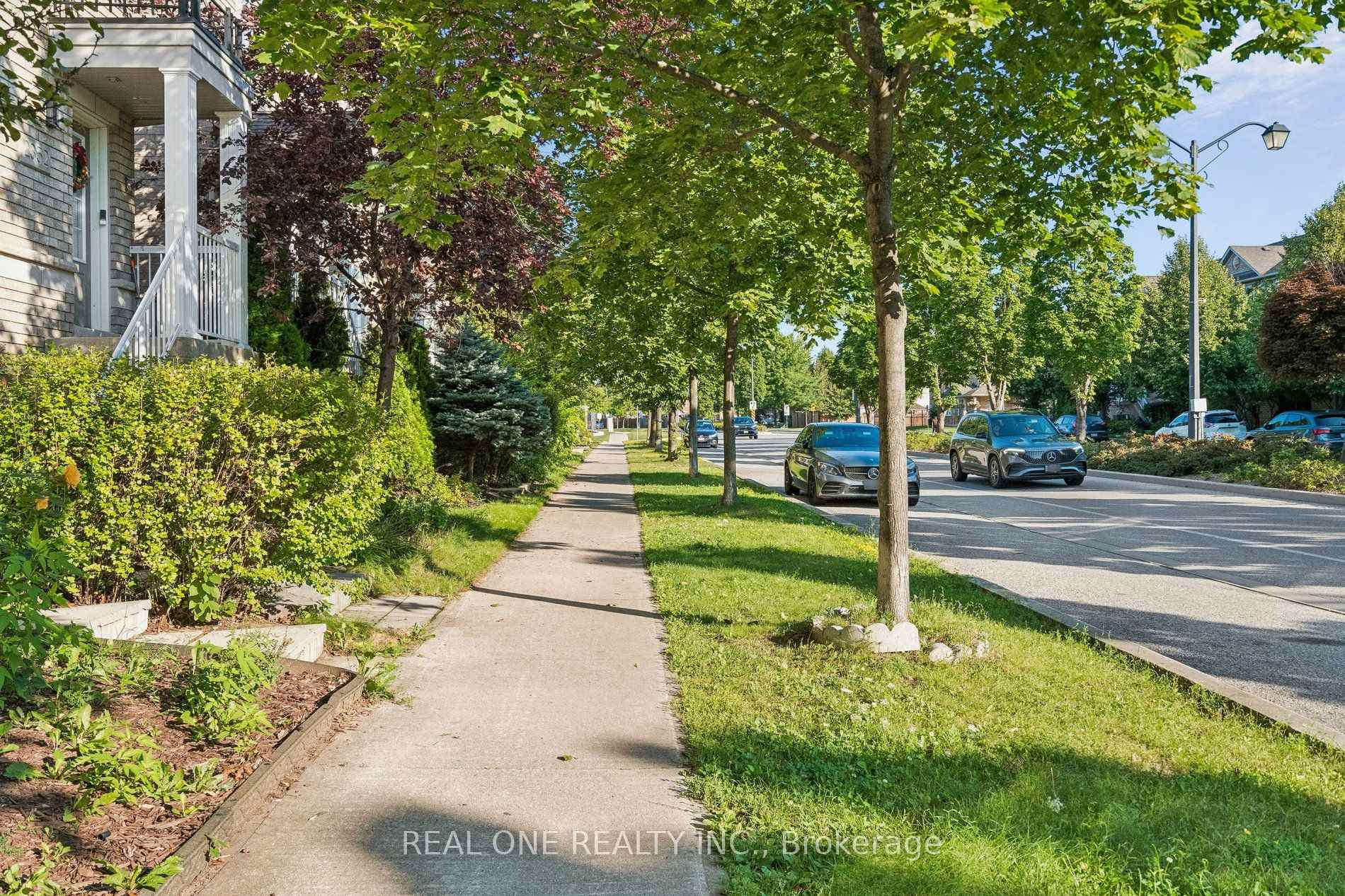 Photo 2 of 2350 Sutton Drive, Burlington, Orchard — HOMEH