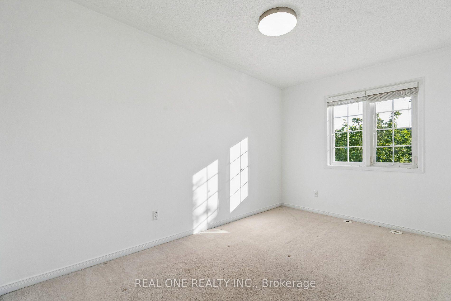 Photo 20 of 2350 Sutton Drive, Burlington, Orchard — HOMEH