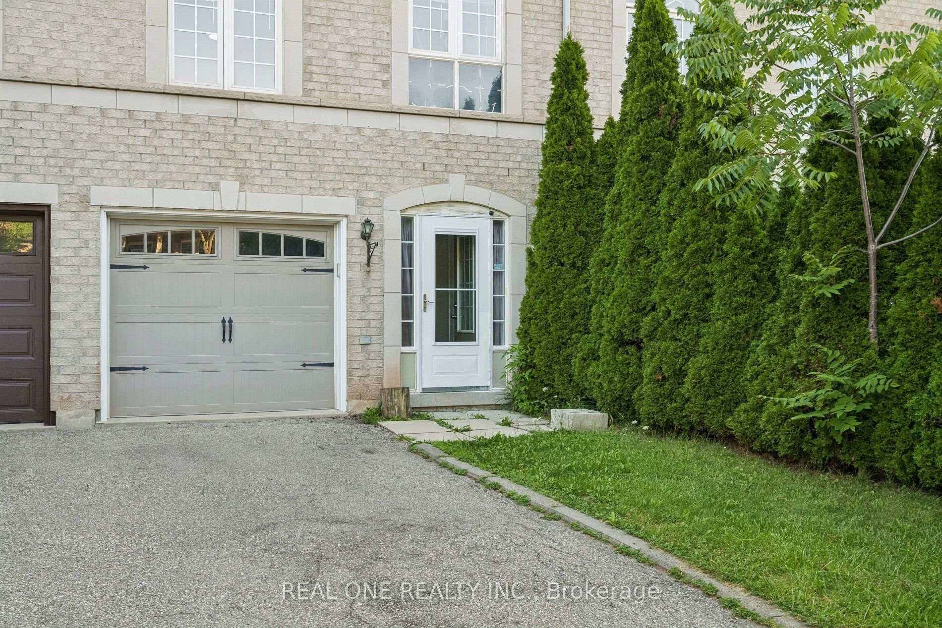 Photo 35 of 2350 Sutton Drive, Burlington, Orchard — HOMEH