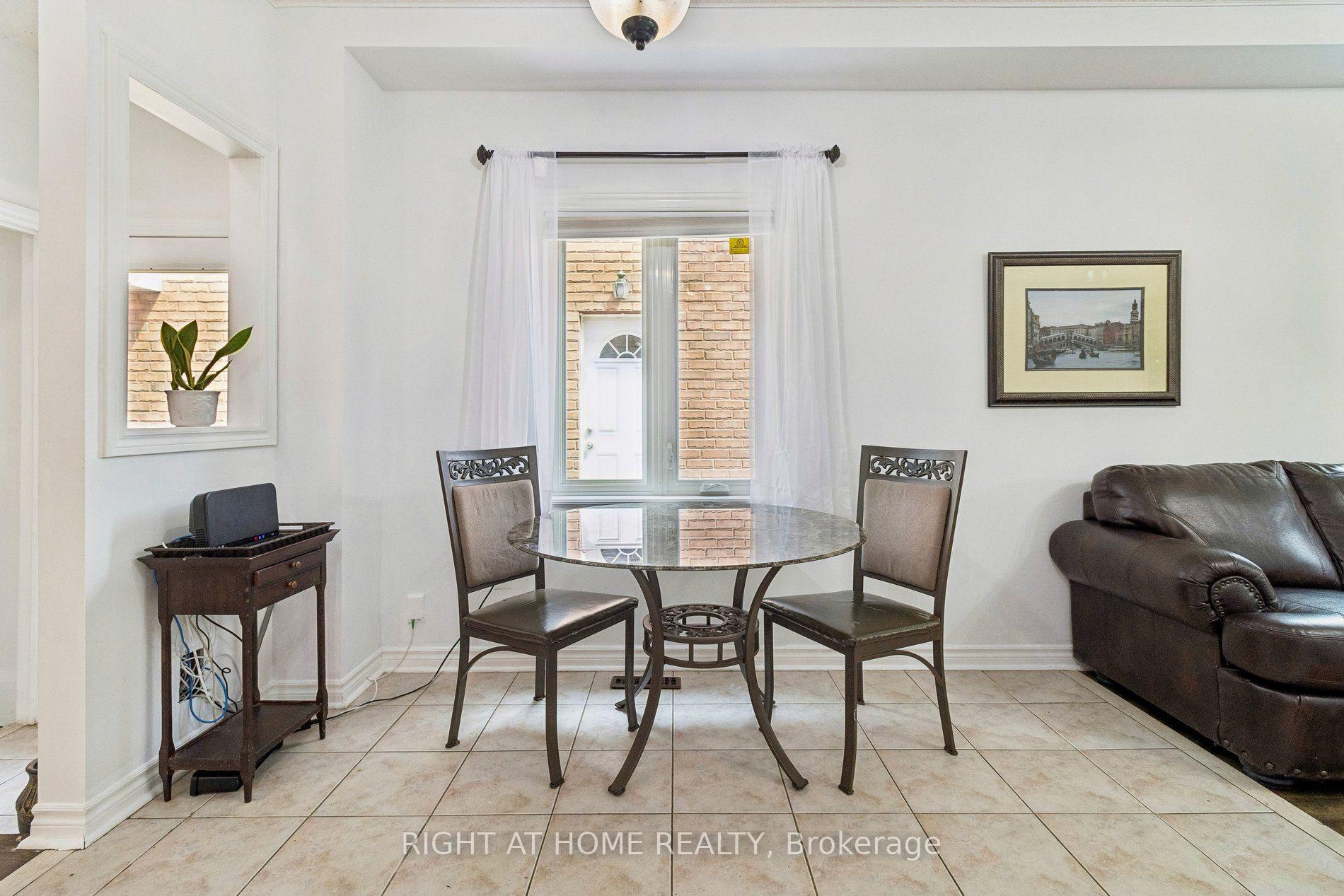 Photo 6 of 116 Nasir Crescent, Vaughan, Vellore Village — HOMEH