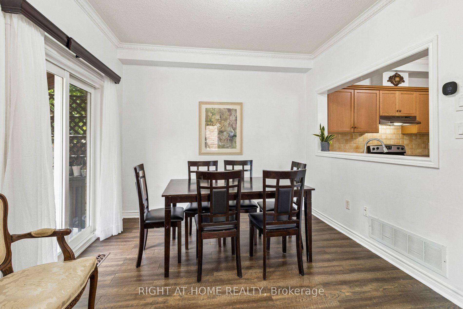 Photo 10 of 116 Nasir Crescent, Vaughan, Vellore Village — HOMEH