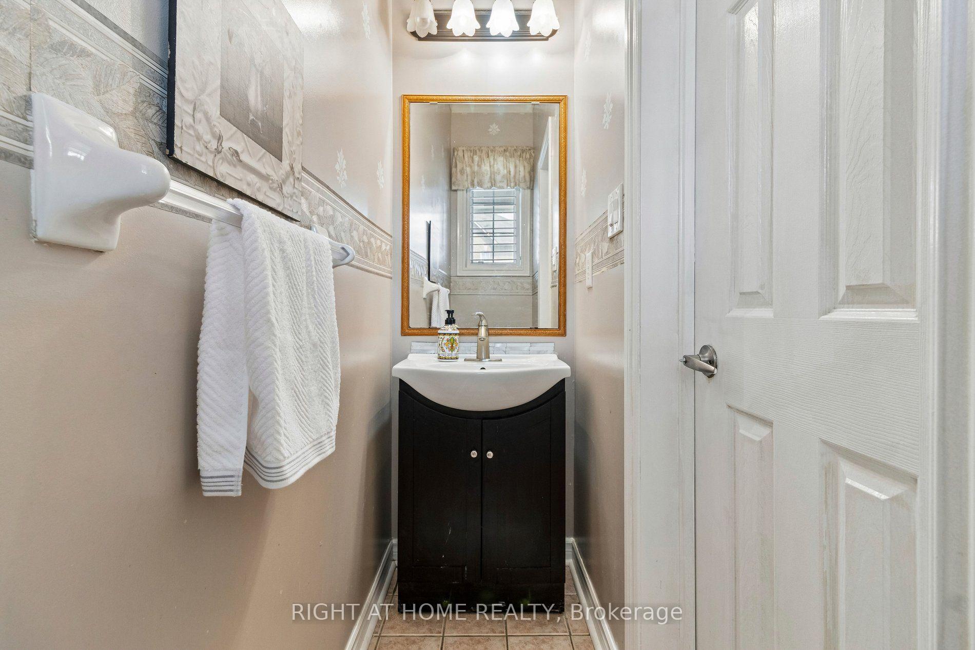 Photo 19 of 116 Nasir Crescent, Vaughan, Vellore Village — HOMEH