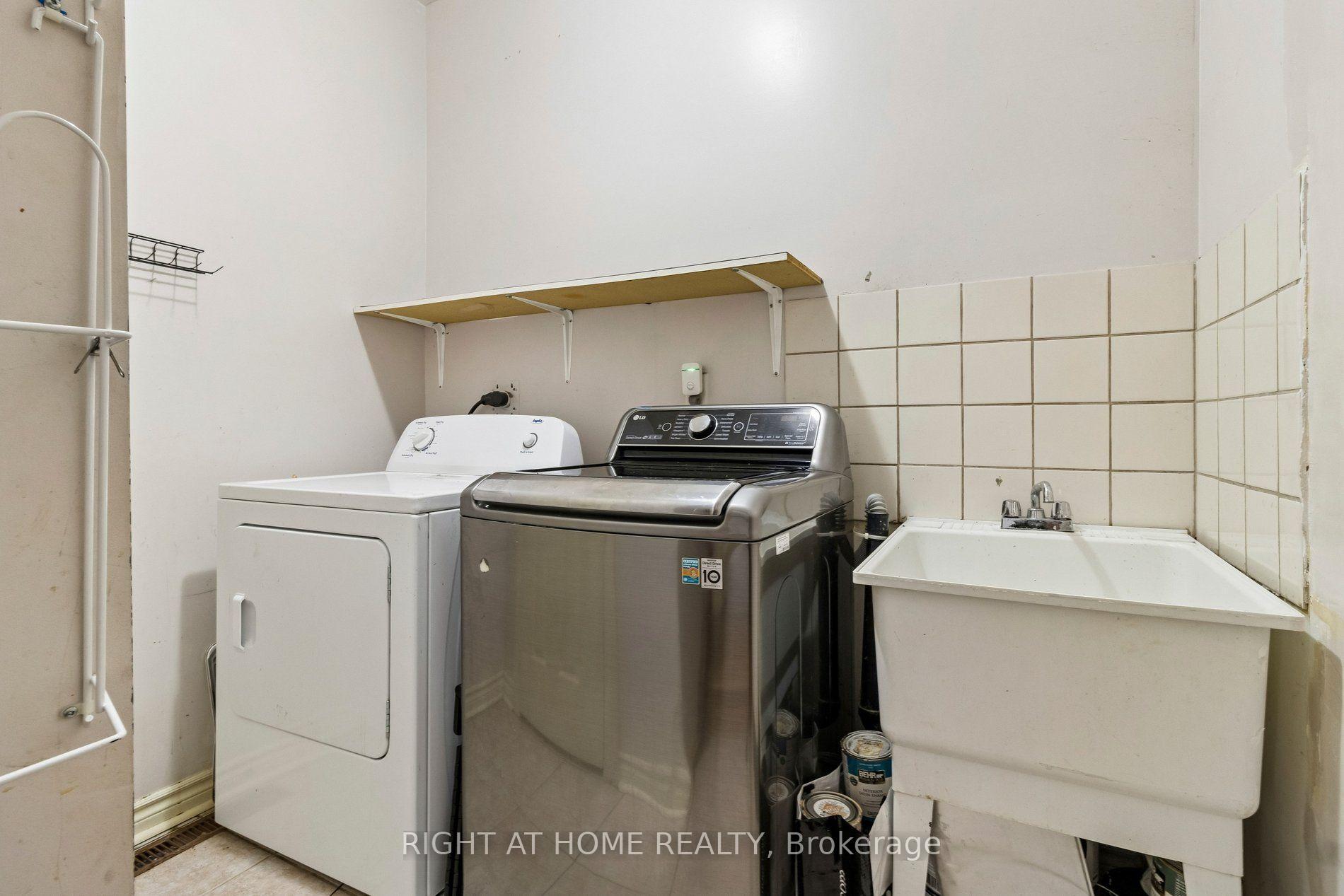 Photo 20 of 116 Nasir Crescent, Vaughan, Vellore Village — HOMEH