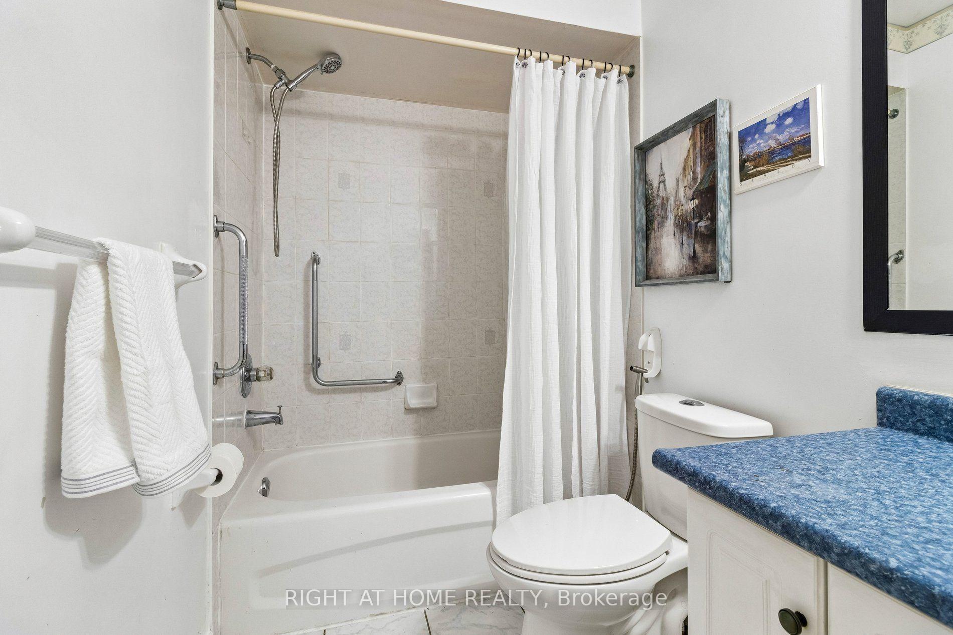 Photo 32 of 116 Nasir Crescent, Vaughan, Vellore Village — HOMEH