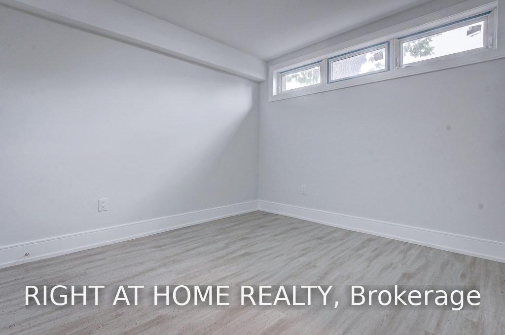 Photo 12 of 1165 Pinegrove Road, Oakville, West — HOMEH