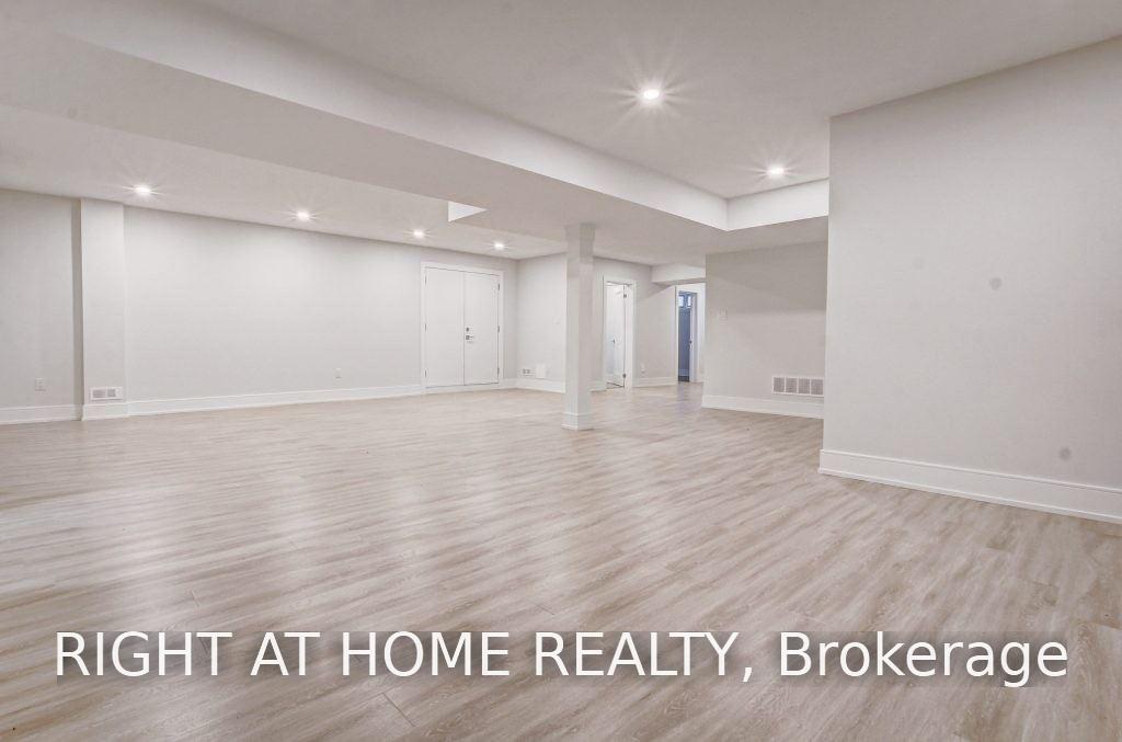Photo 17 of 1165 Pinegrove Road, Oakville, West — HOMEH