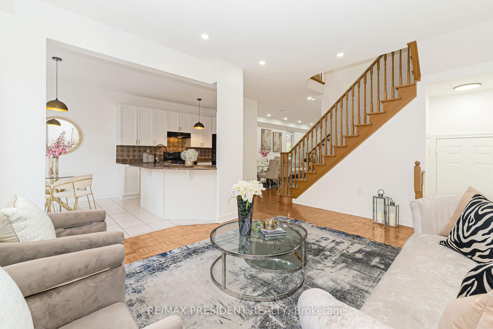 Photo 9 of 29 Prudhomme Drive, Brampton, Sandringham-Wellington — HOMEH