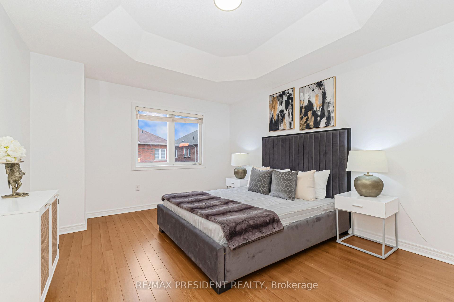 Photo 23 of 29 Prudhomme Drive, Brampton, Sandringham-Wellington — HOMEH