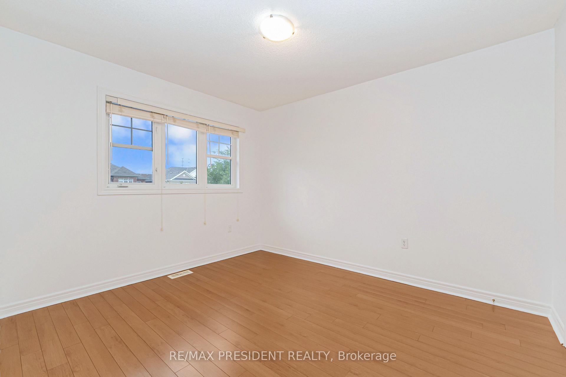 Photo 27 of 29 Prudhomme Drive, Brampton, Sandringham-Wellington — HOMEH