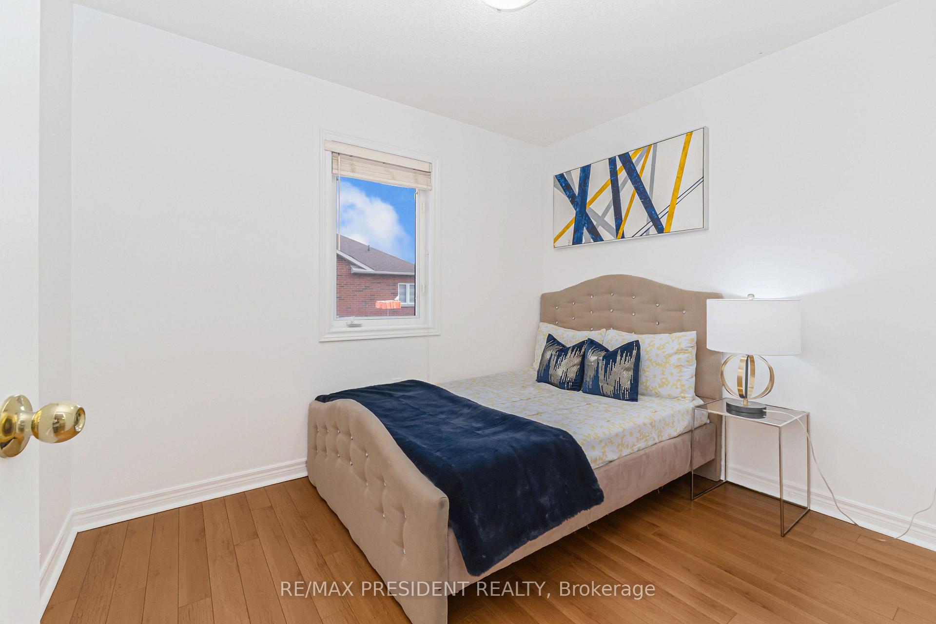Photo 29 of 29 Prudhomme Drive, Brampton, Sandringham-Wellington — HOMEH
