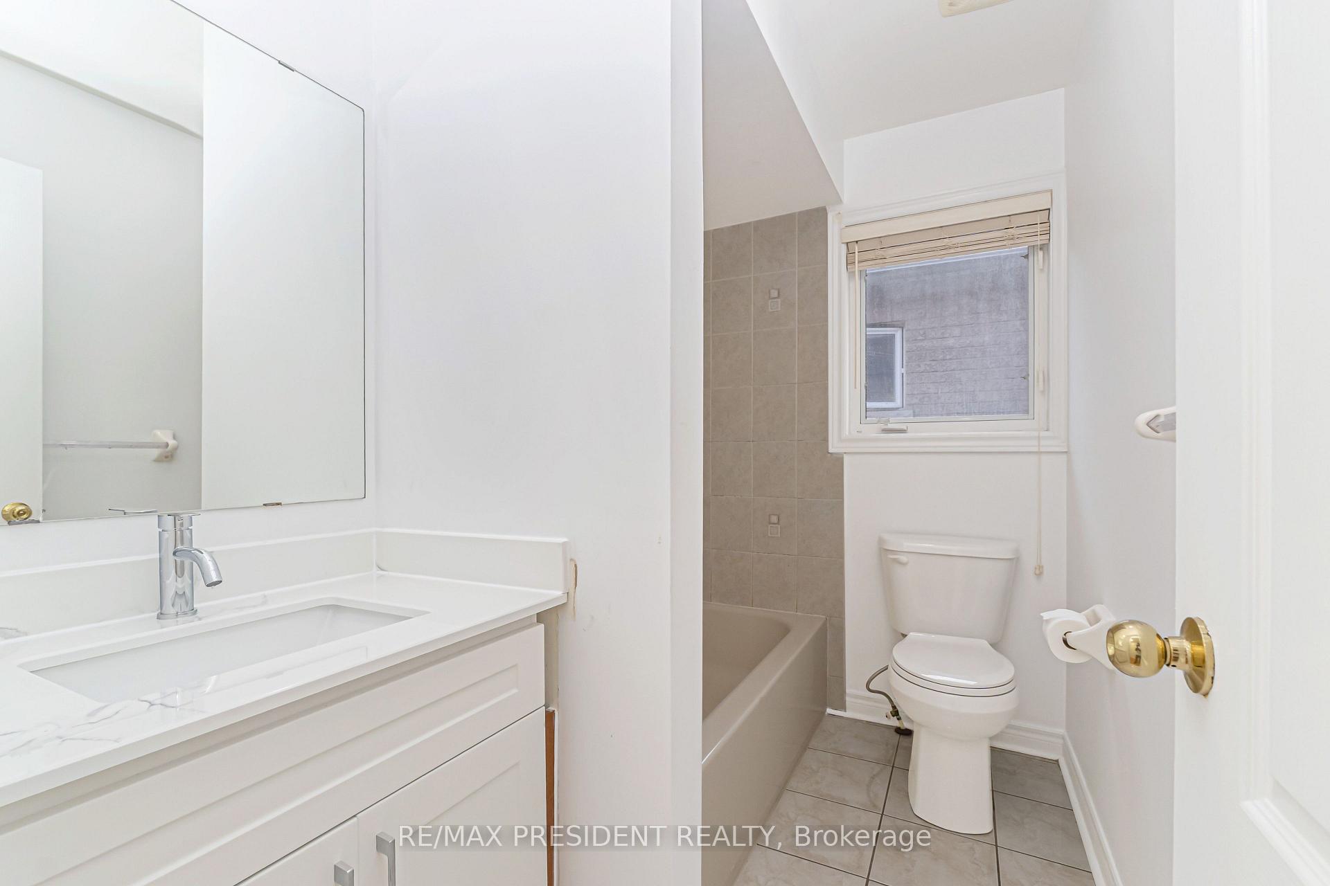 Photo 30 of 29 Prudhomme Drive, Brampton, Sandringham-Wellington — HOMEH