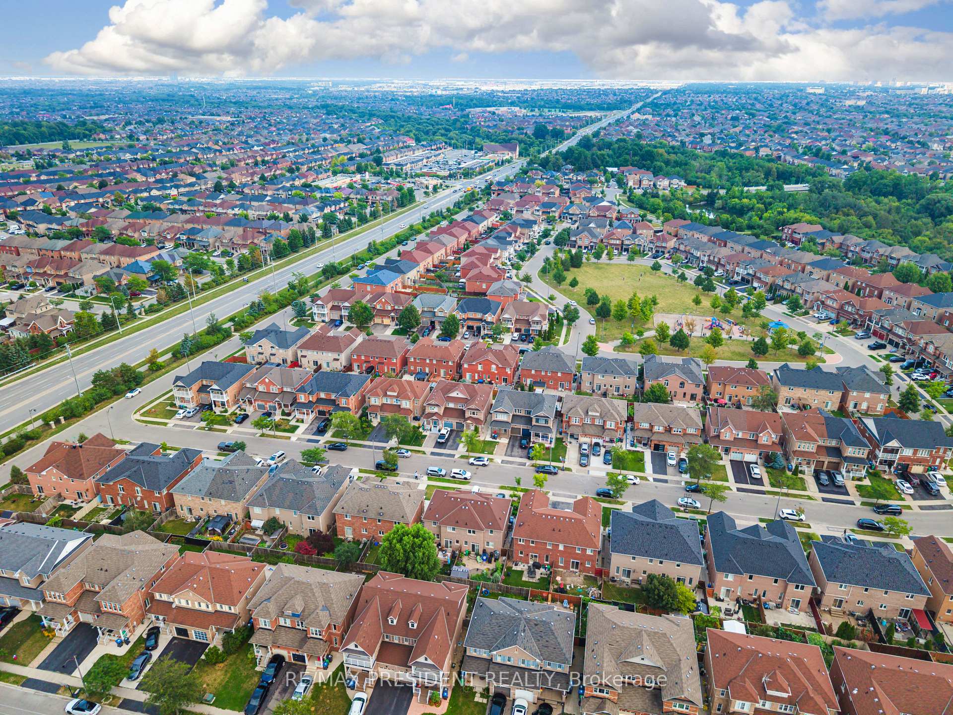 Photo 50 of 29 Prudhomme Drive, Brampton, Sandringham-Wellington — HOMEH