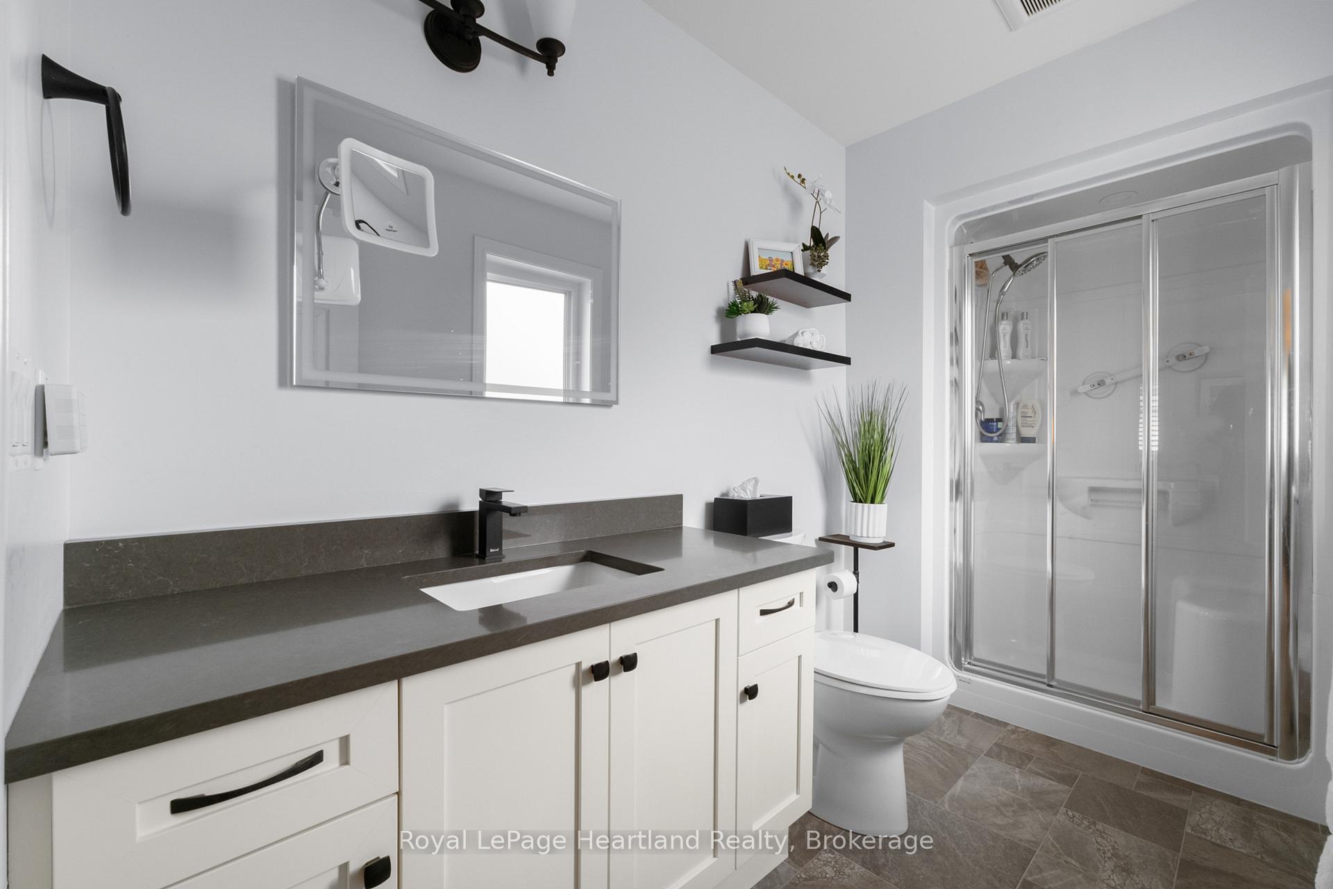 Photo 21 of 8 Windward Way N, Ashfield-Colborne-Wawanosh, Colborne — HOMEH