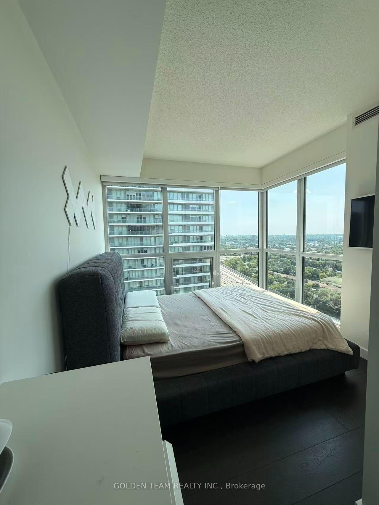 Photo 6 of Unit 2902, 95 Mcmahon Drive, North York, Bayview Village — HOMEH