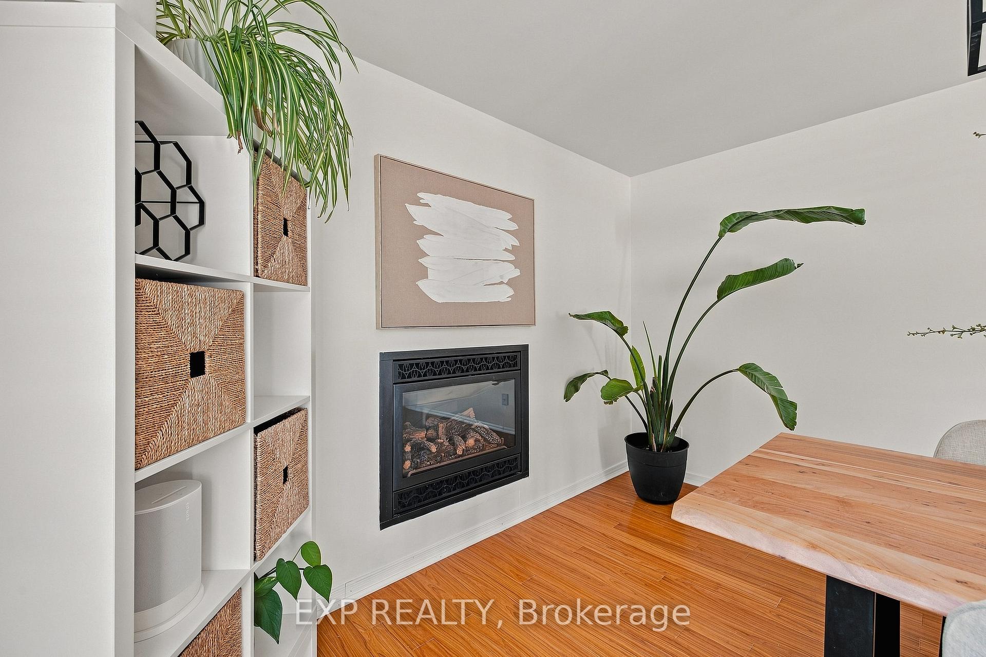 Photo 14 of 22 Driftwood Drive, Kitchener, Forest Heights — HOMEH
