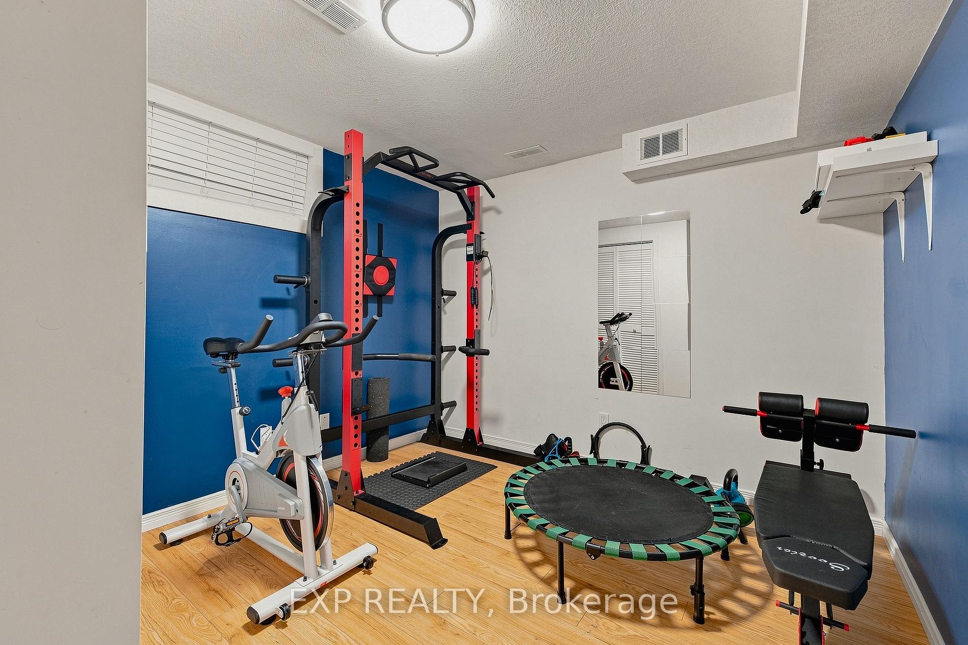 Photo 32 of 22 Driftwood Drive, Kitchener, Forest Heights — HOMEH