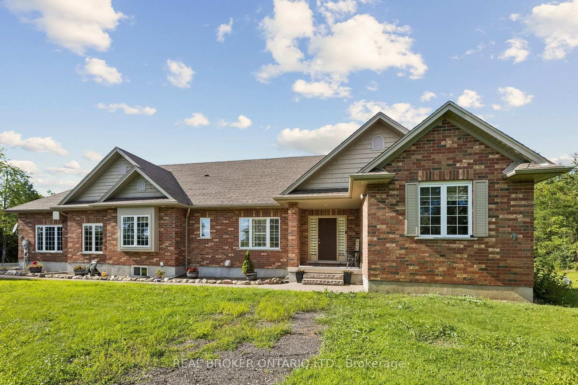 Photo 3 of 6956 Concession 4 Road, Puslinch, Rural Puslinch West — HOMEH