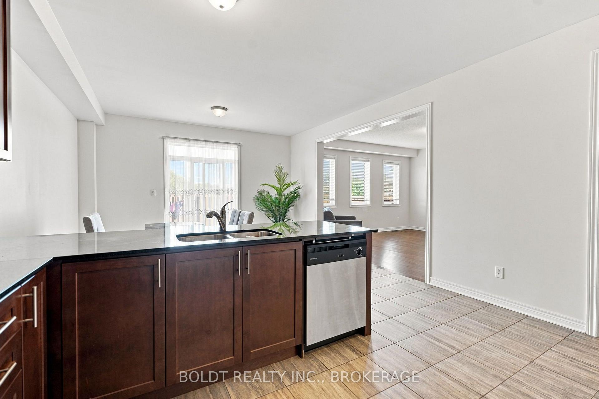 Photo 11 of 85 Homestead Way, Thorold, Allanburg/Thorold South — HOMEH