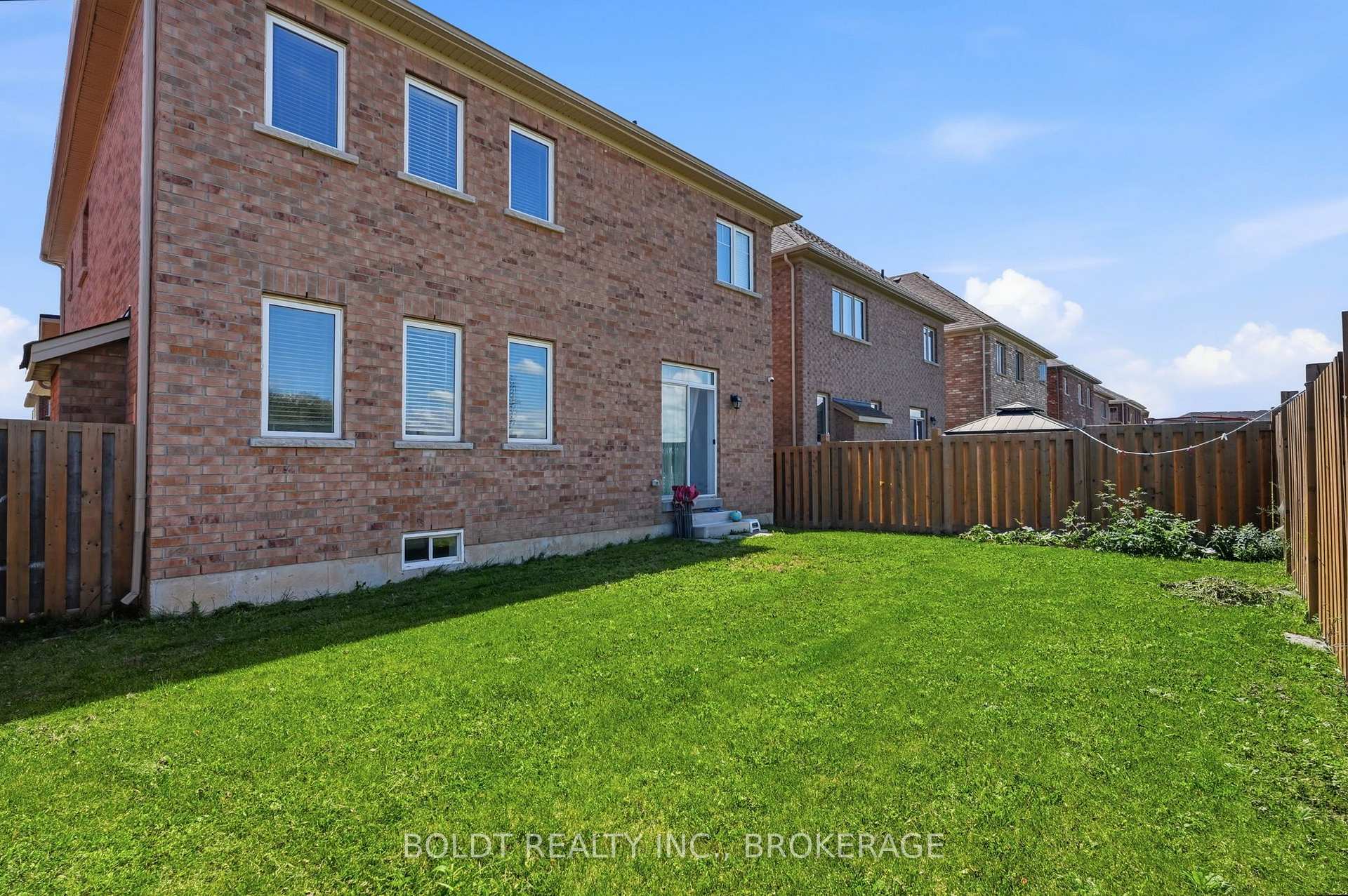 Photo 39 of 85 Homestead Way, Thorold, Allanburg/Thorold South — HOMEH