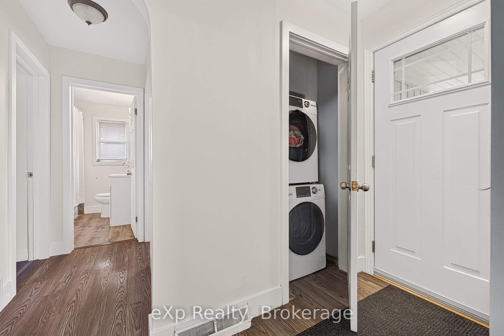 Photo 17 of 18 Willowdale Street, Brantford, Oakhill Dr — HOMEH