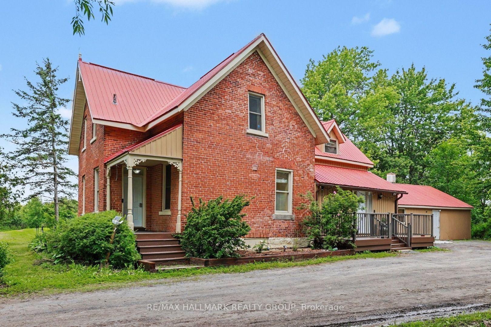 Photo 2 of 3548 Woodkilton Road, Ottawa, Dunrobin — HOMEH