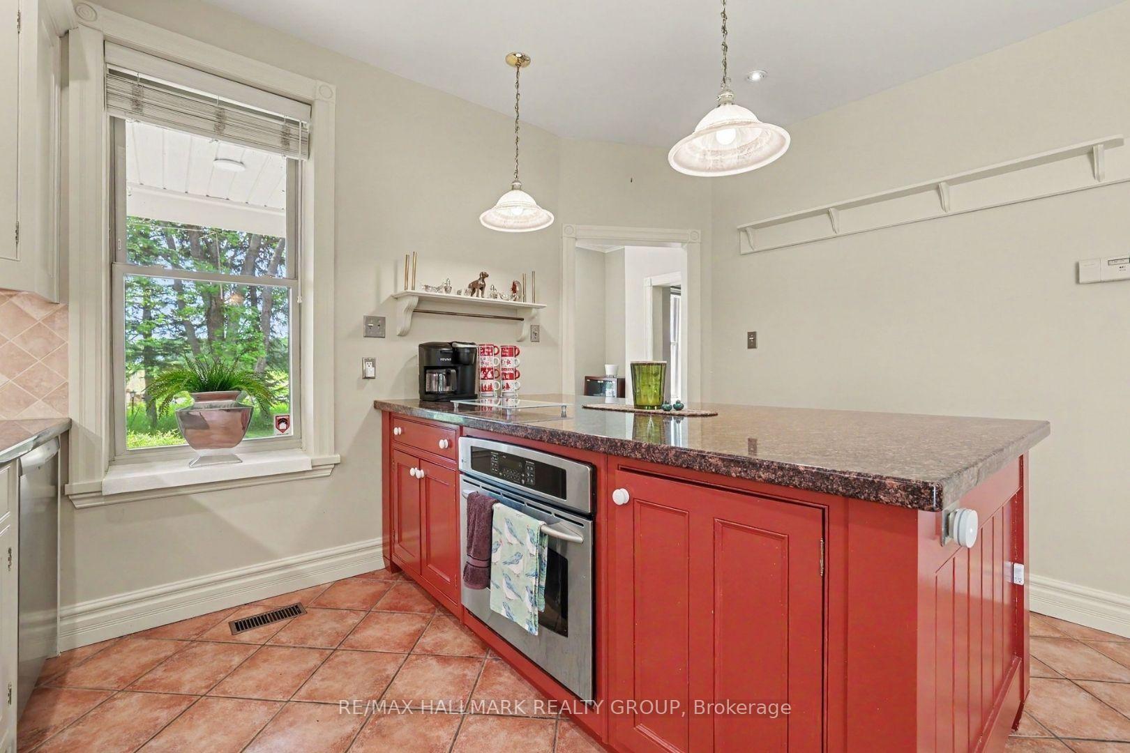 Photo 11 of 3548 Woodkilton Road, Ottawa, Dunrobin — HOMEH