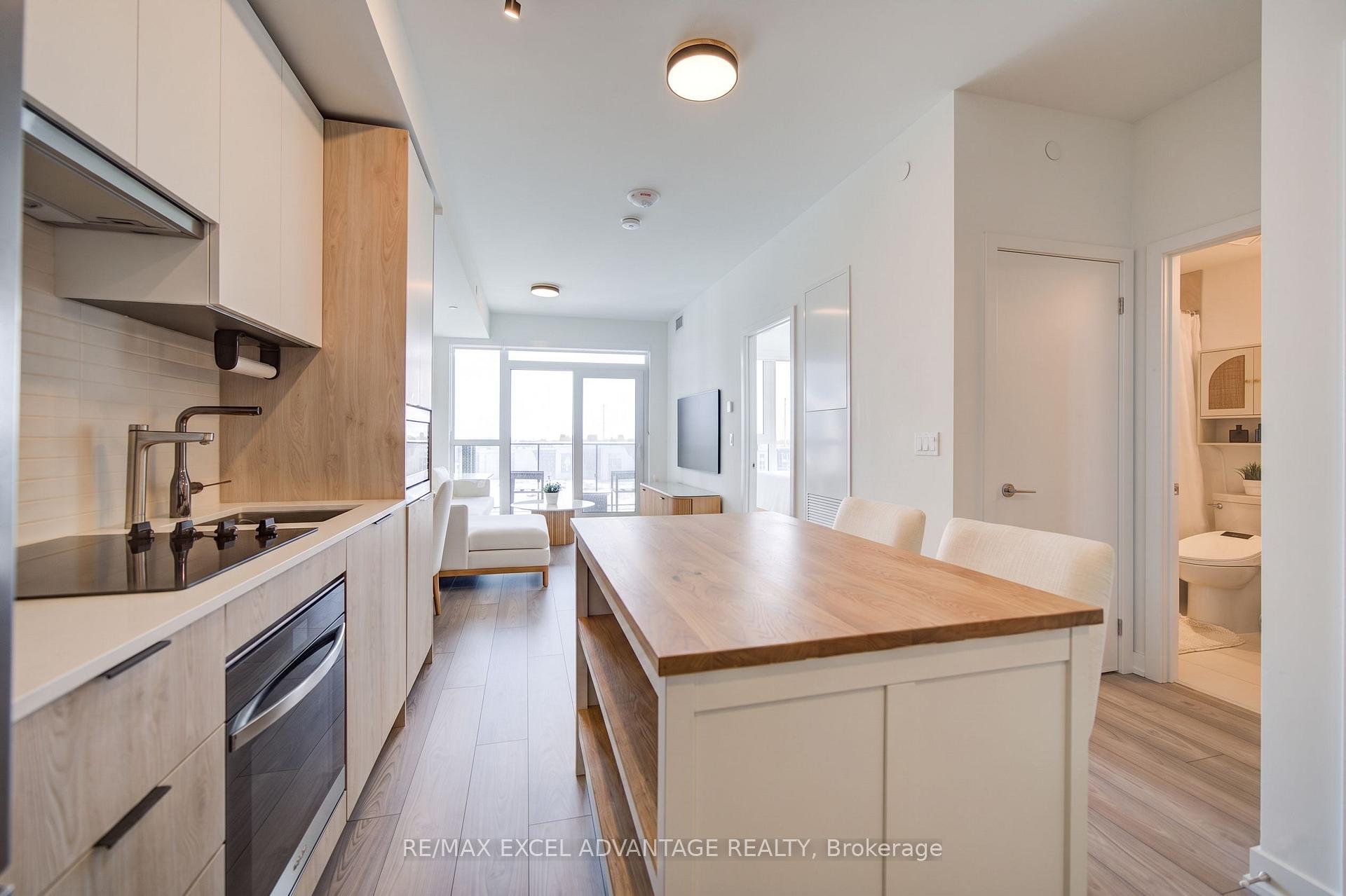 Photo 2 of 1007 The Queensway, Etobicoke, Islington-City Centre West — HOMEH