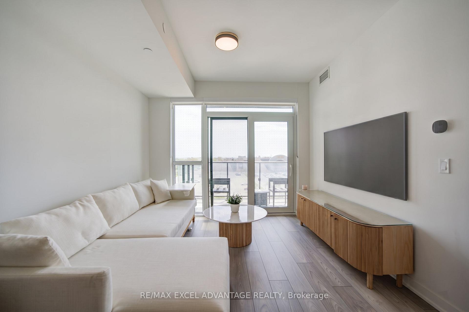 Photo 6 of 1007 The Queensway, Etobicoke, Islington-City Centre West — HOMEH