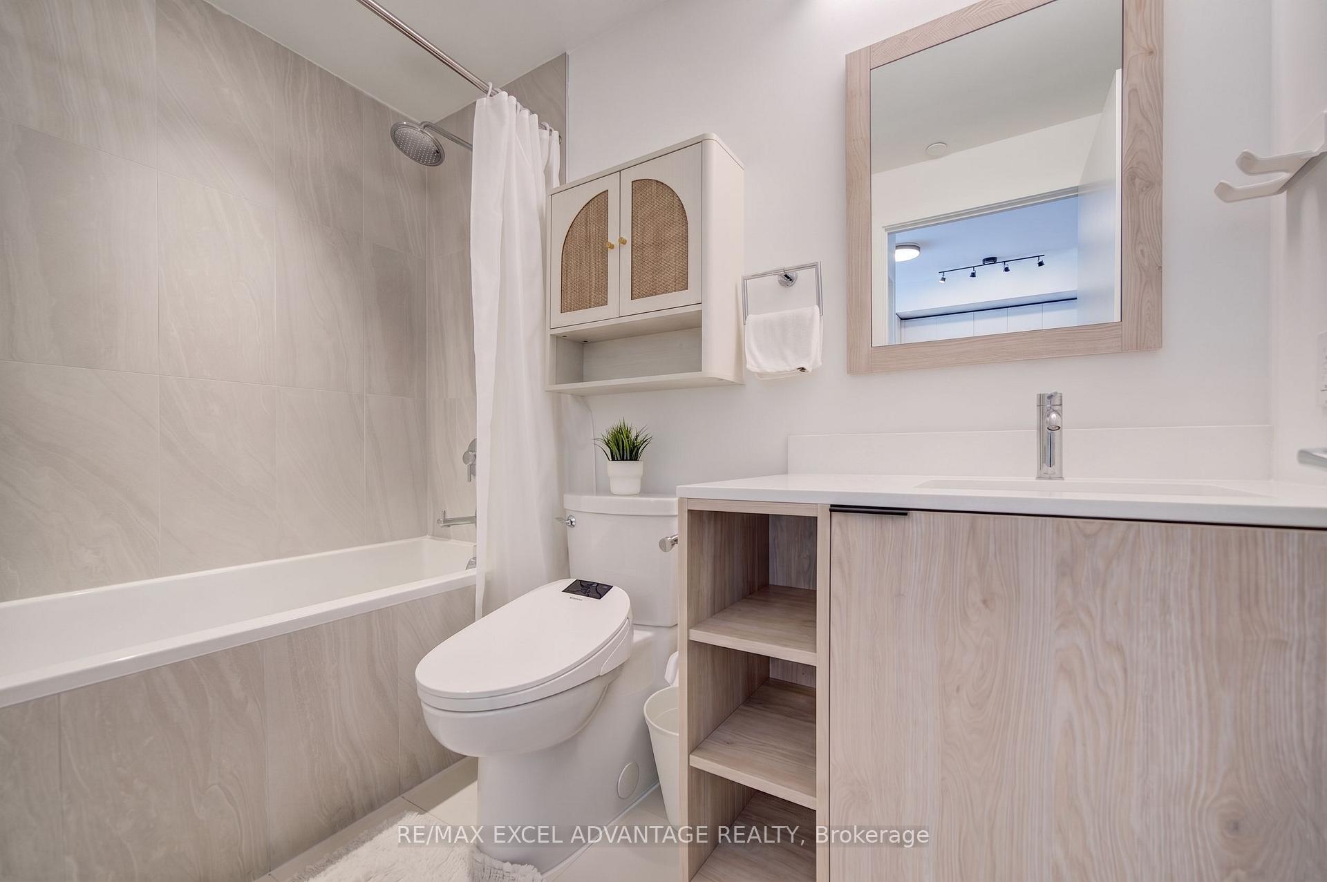 Photo 10 of 1007 The Queensway, Etobicoke, Islington-City Centre West — HOMEH