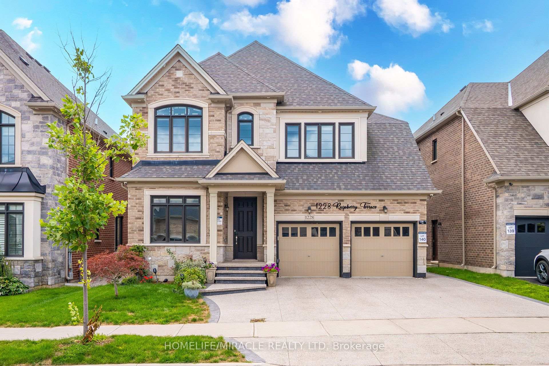 Photo 2 of 1228 Raspberry Terrace, Milton, Ford — HOMEH