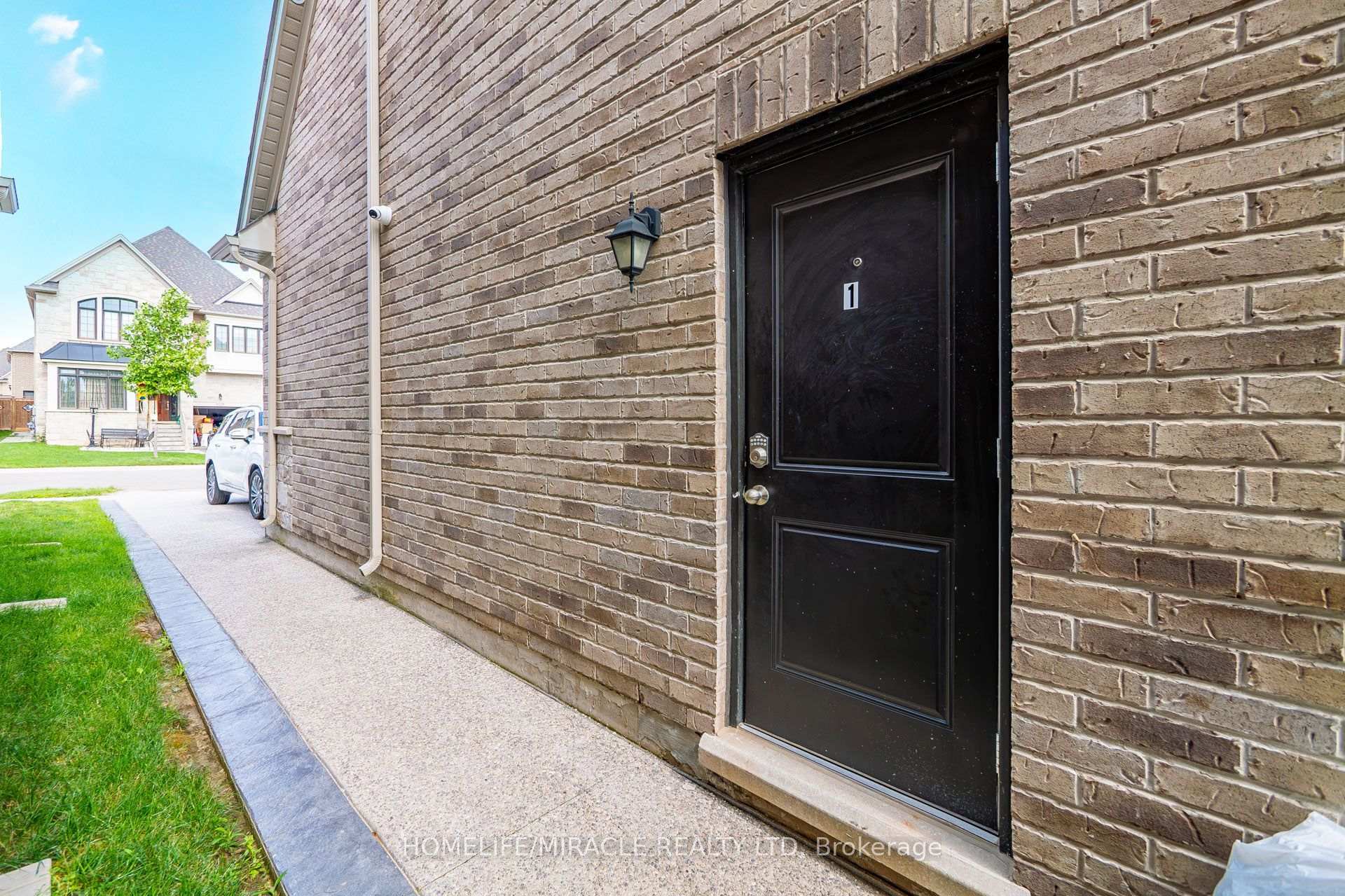 Photo 44 of 1228 Raspberry Terrace, Milton, Ford — HOMEH