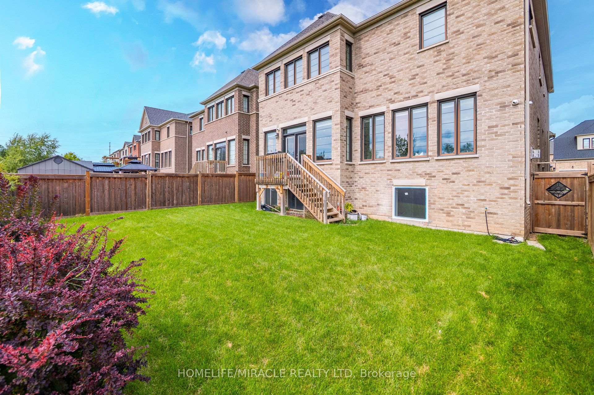 Photo 47 of 1228 Raspberry Terrace, Milton, Ford — HOMEH