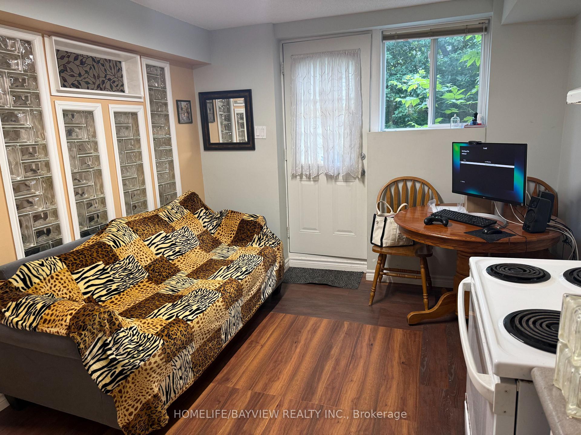 Photo 4 of 7 New Haven's Way, Markham, Thornhill — HOMEH