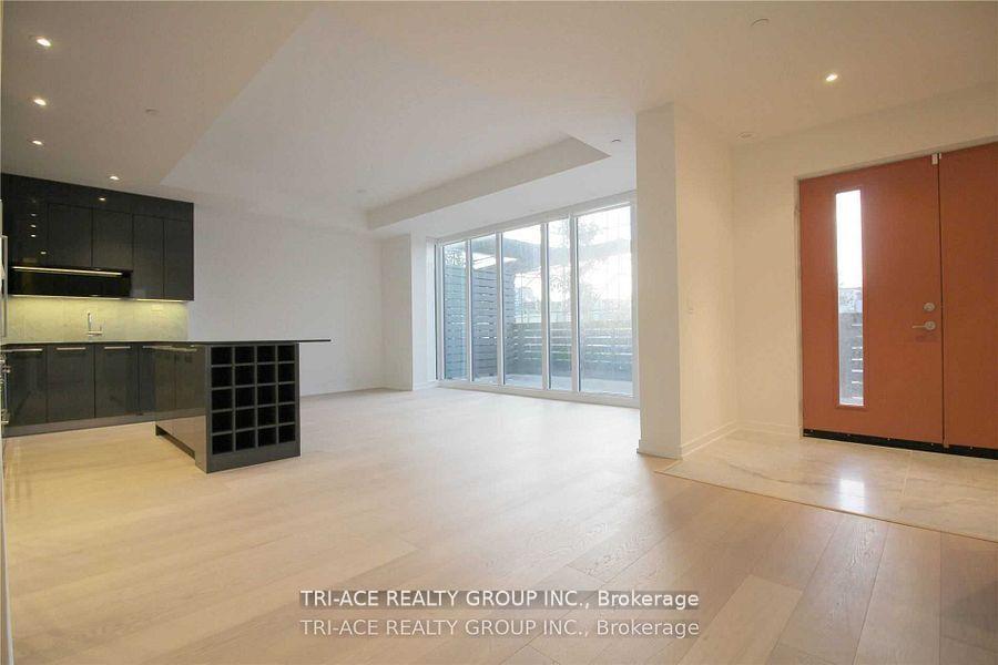 Photo 18 of Unit Th02, 113 Mcmahon Drive, North York, Bayview Village — HOMEH
