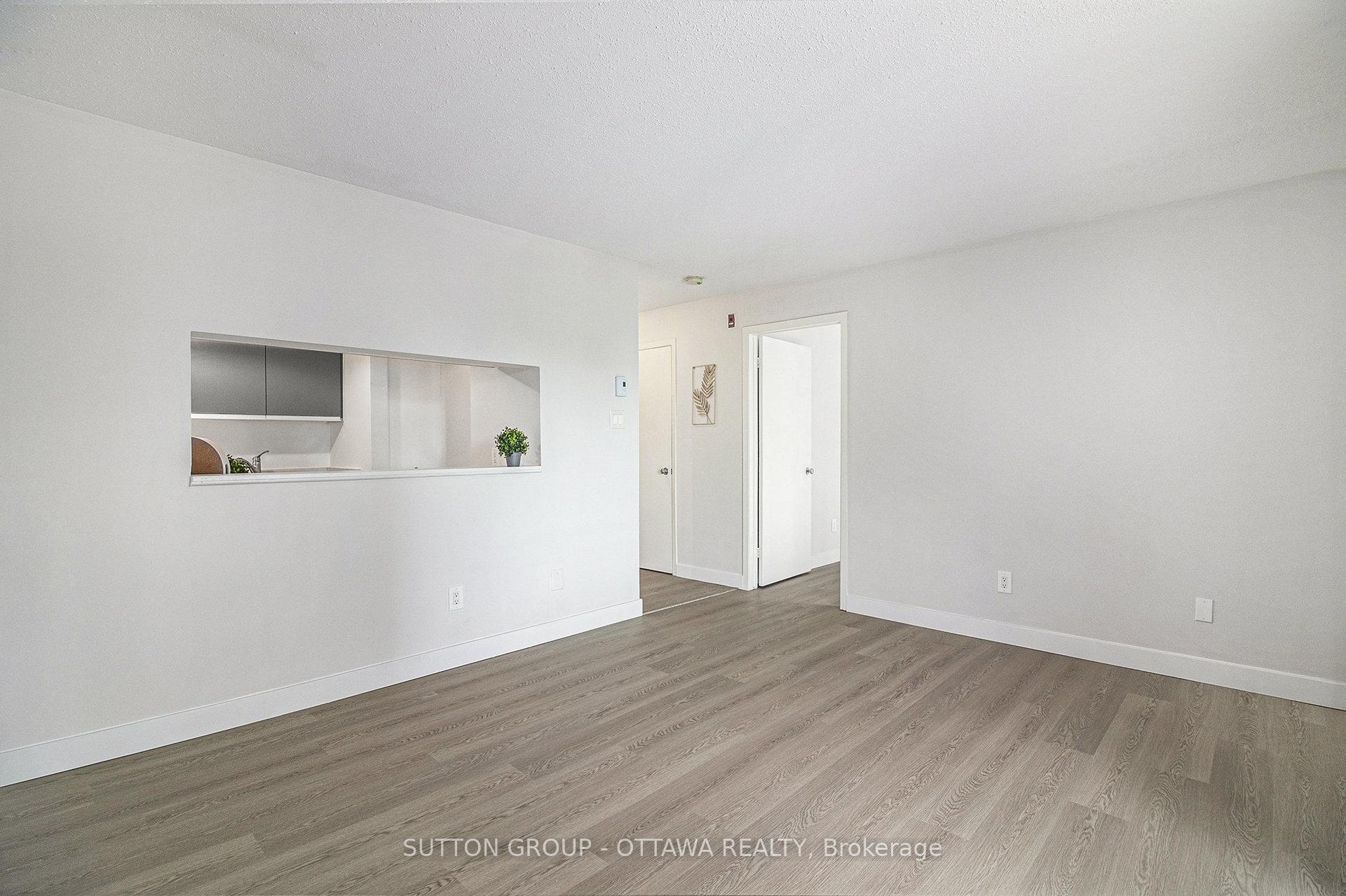 Photo 18 of Unit 314, 270 Brittany Drive, Ottawa, Viscount Alexander Park — HOMEH